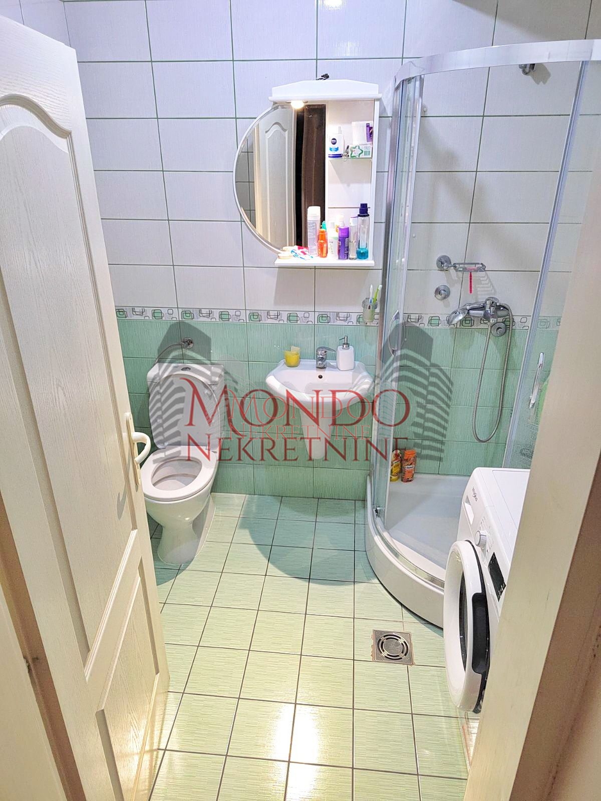 Dvosoban stan na Paliluli