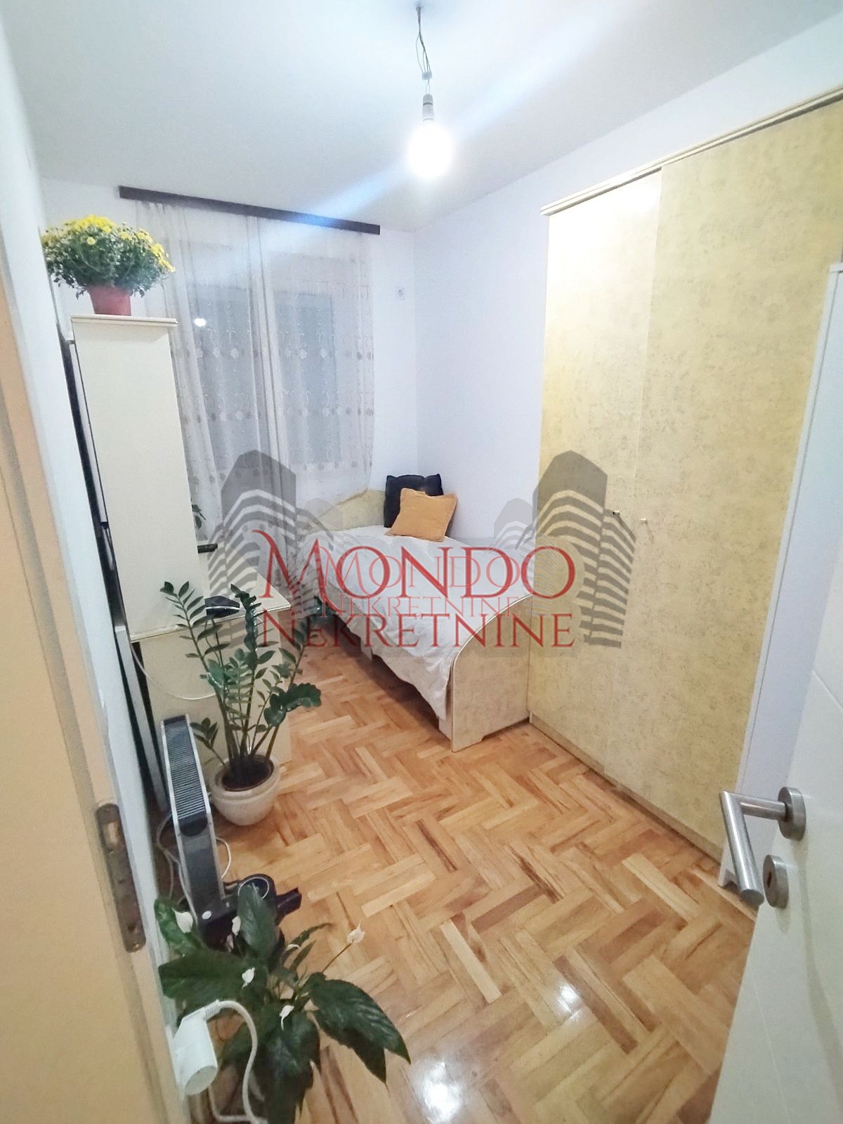 Jednoiposoban stan kod Čaira u  naselju “Vagres City”.