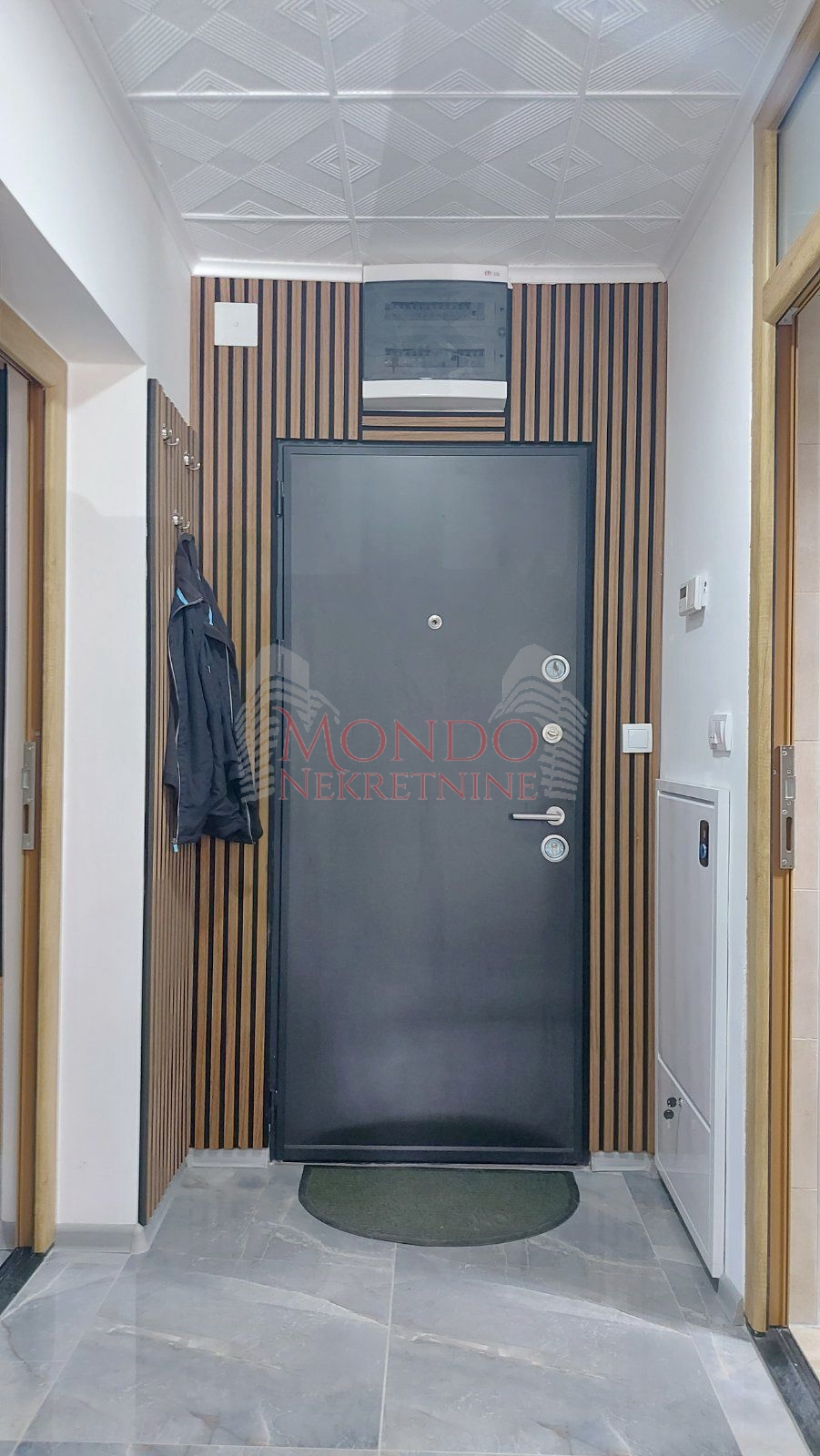 Trosoban stan preko puta os Mika Antic, Knjazevacka