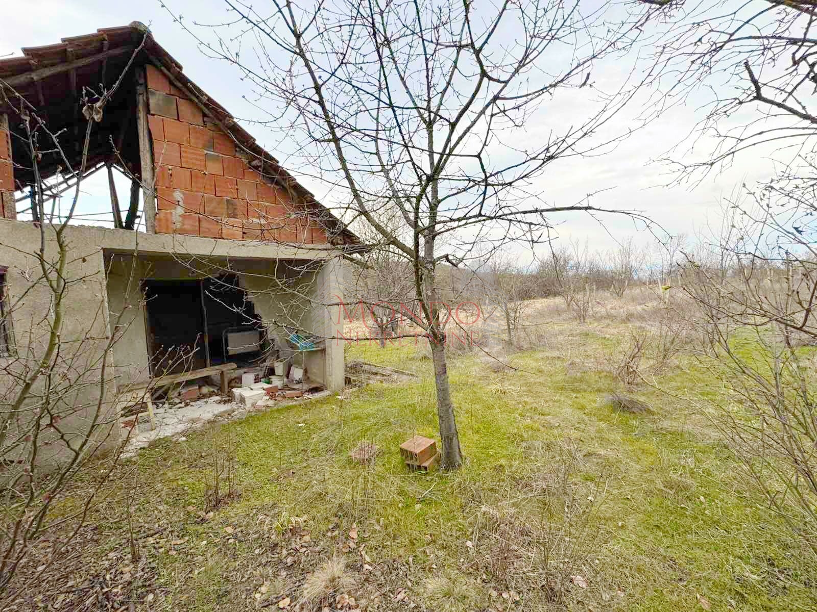 Na prodaju plac na putu za Donje Vlase, 30.63ari