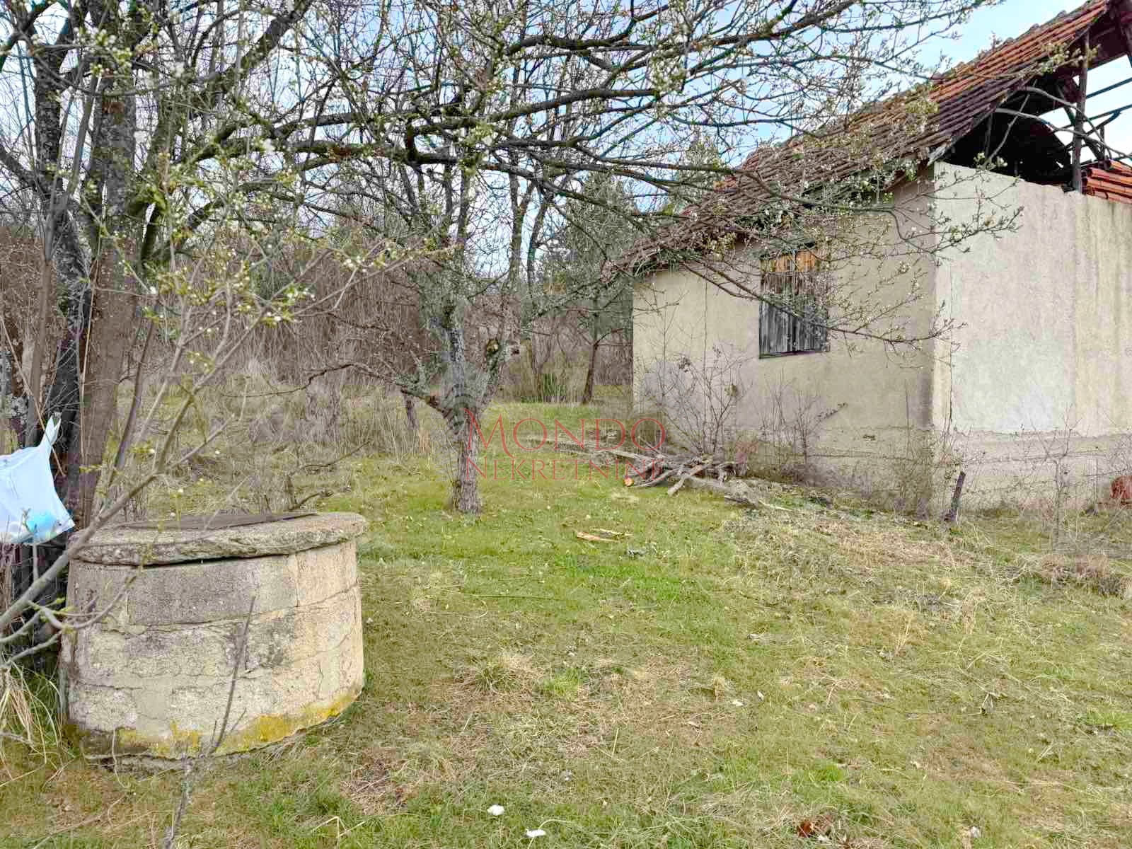 Na prodaju plac na putu za Donje Vlase, 30.63ari