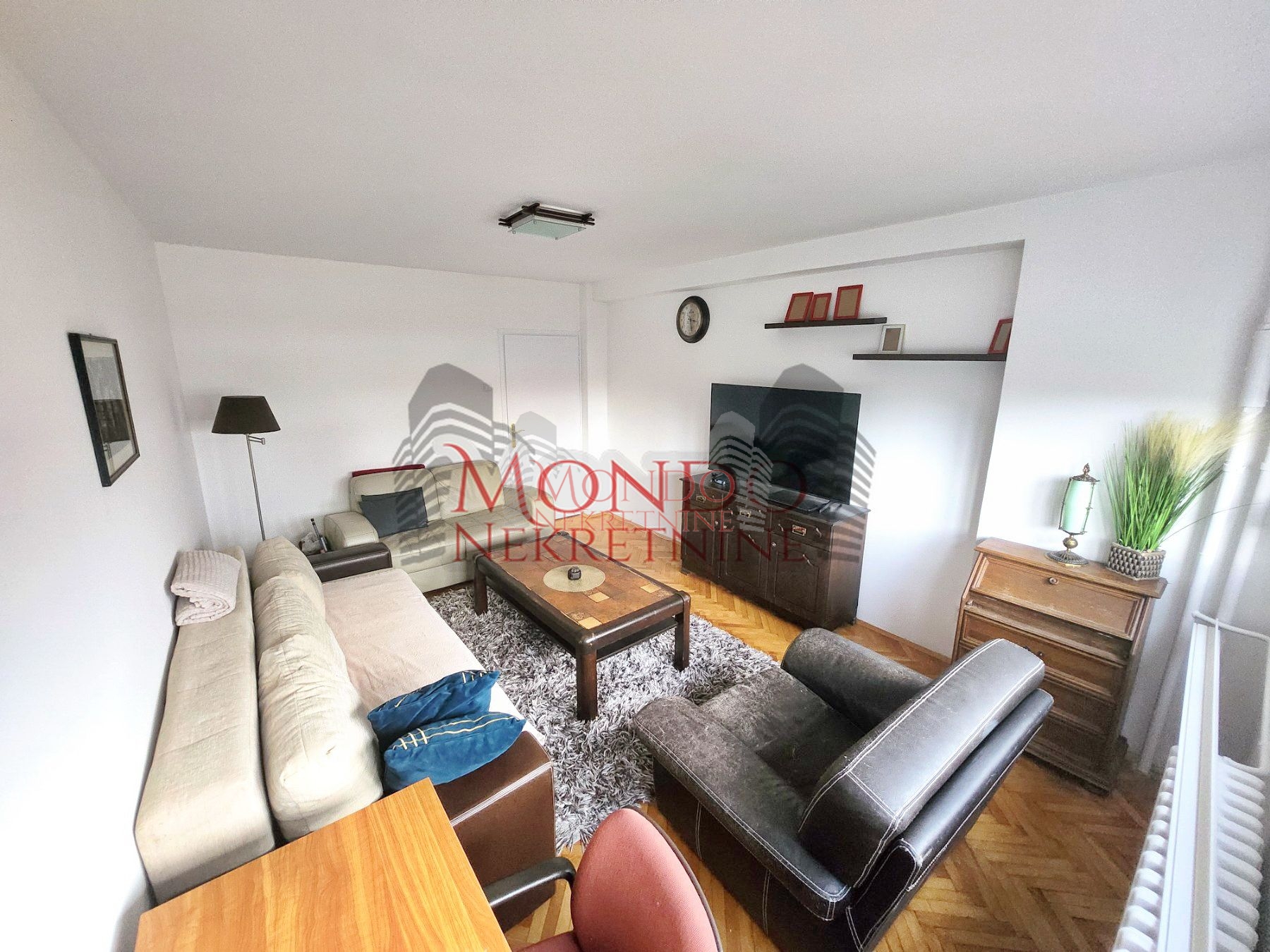 Dvosoban stan na Paliluli