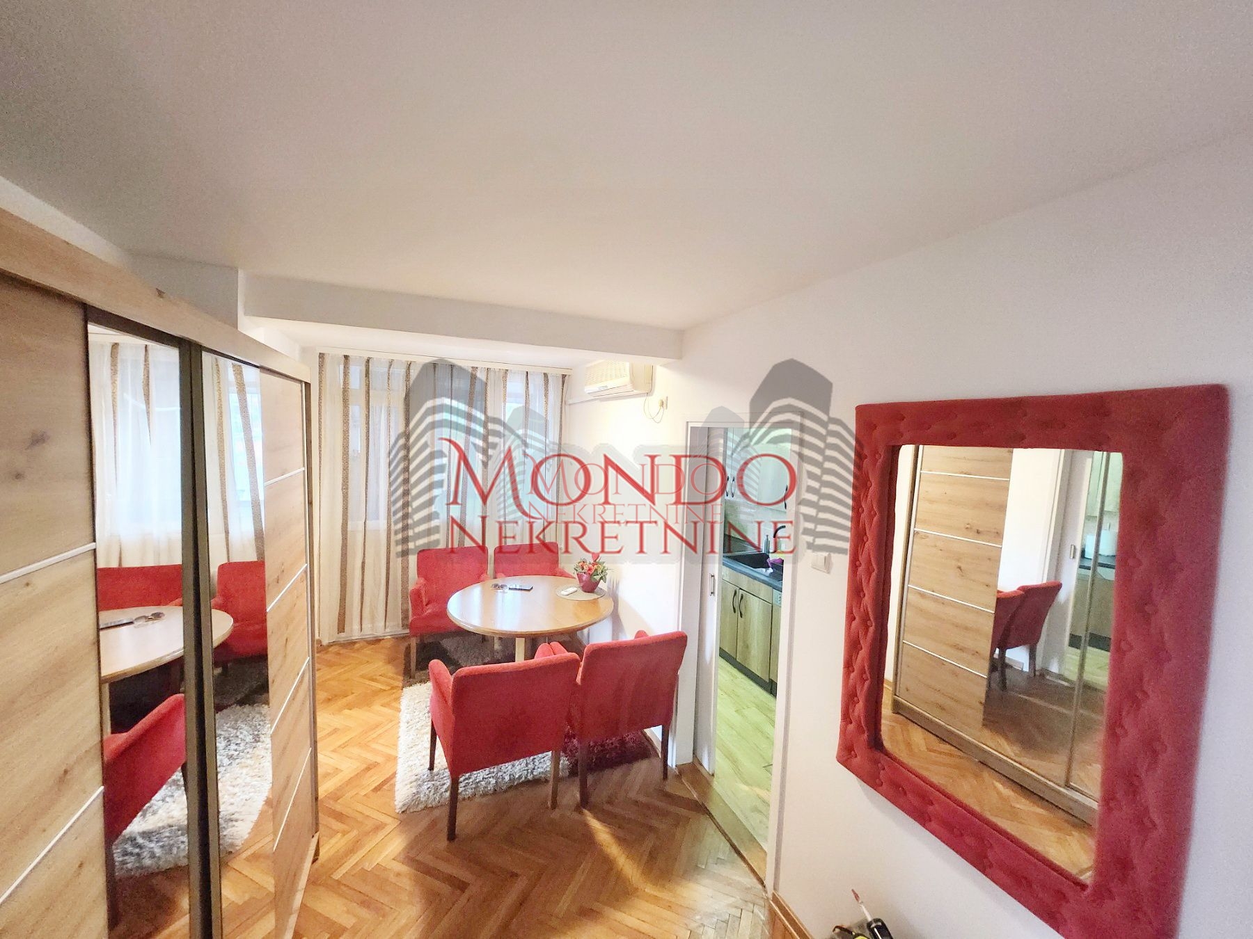 Dvosoban stan na Paliluli