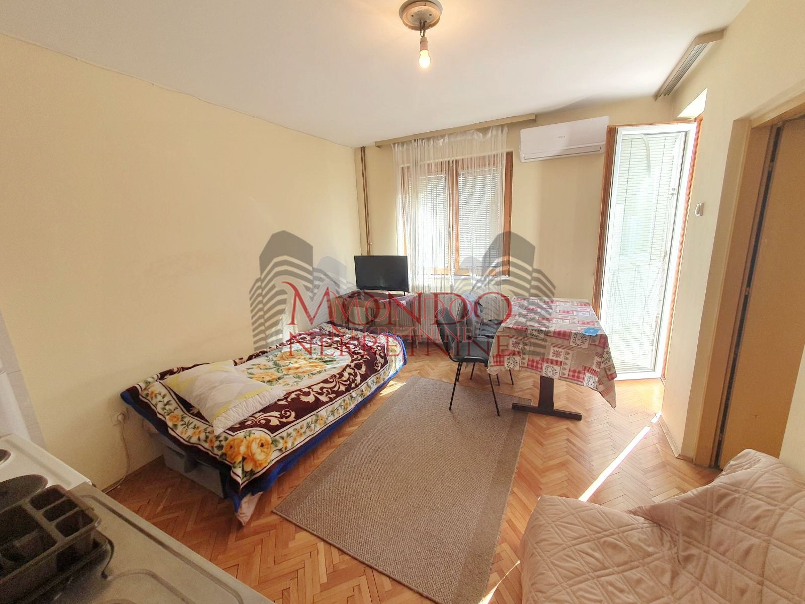 Jednoiposoban stan na Paliluli