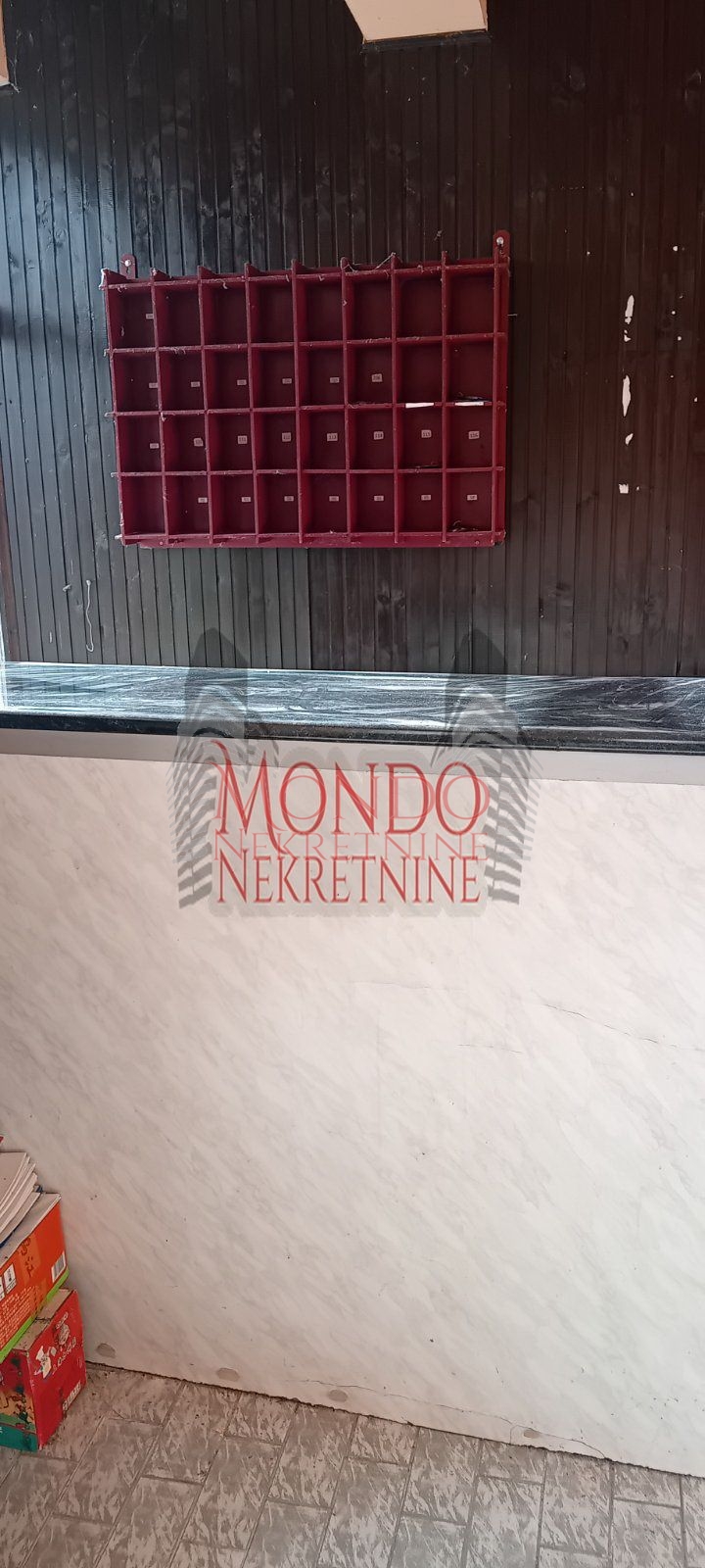 Izdaje se hotel na Camurlijskom putu.