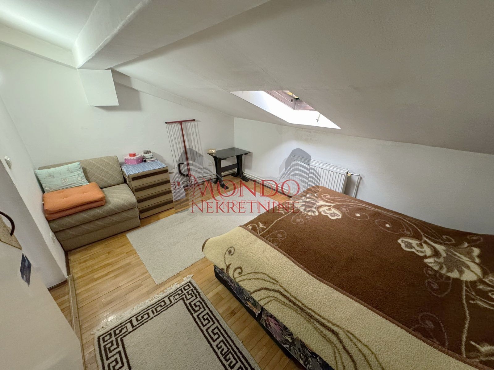 Trosoban stan na Bulevaru ul Blagoja Parovica kod Delte