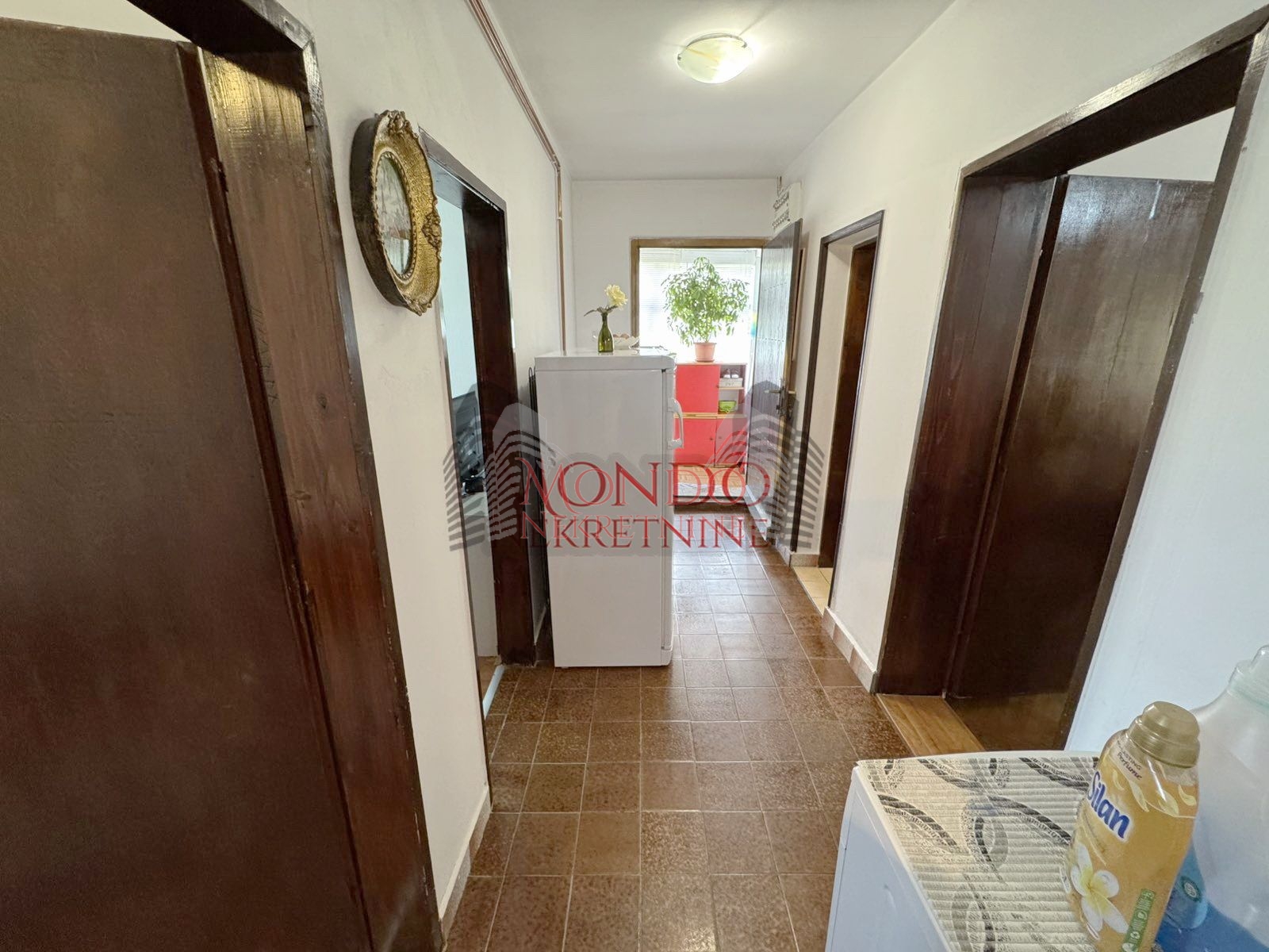 Vikend kuca na putu za Donje Vlase