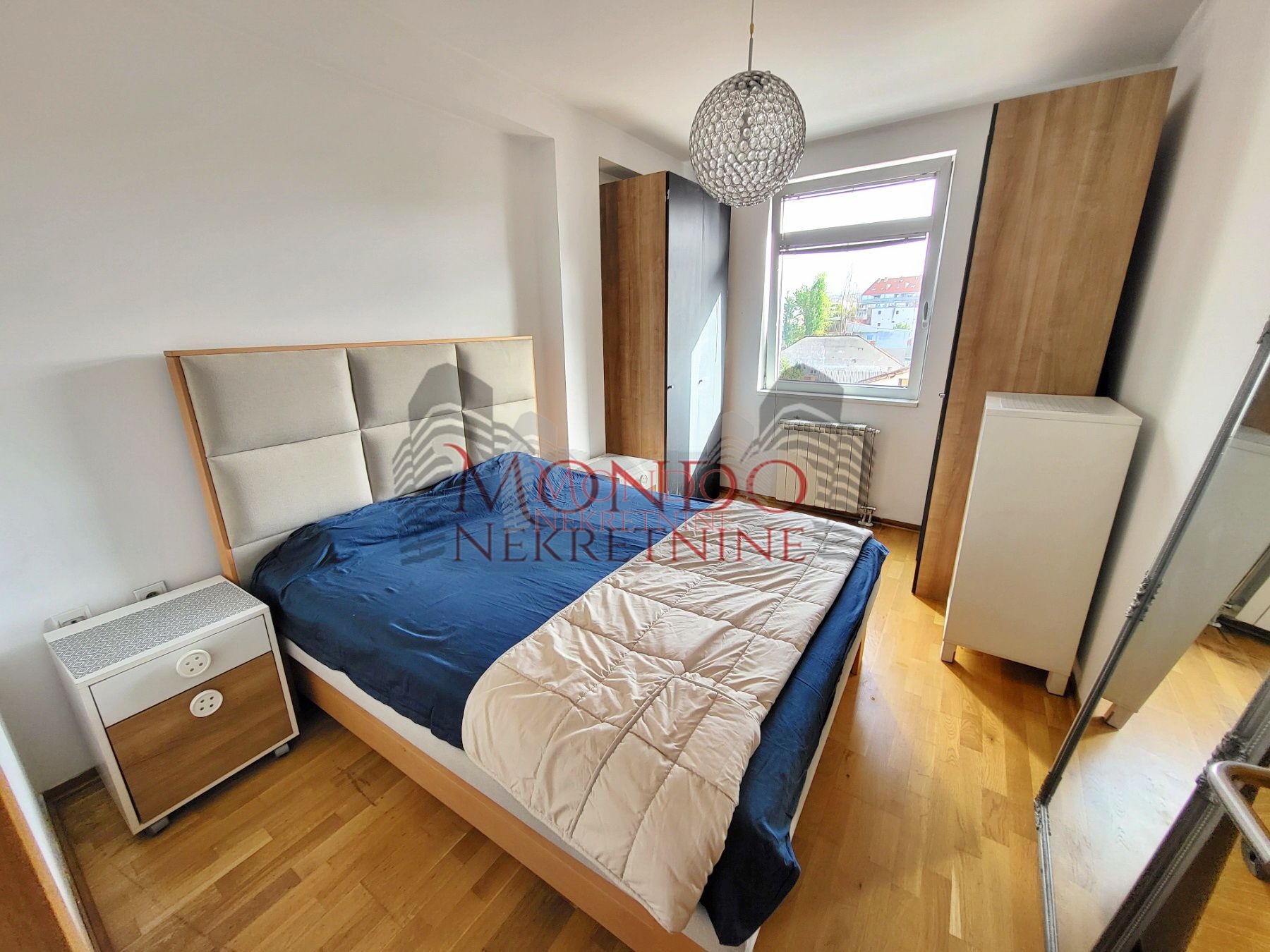 Jednoiposoban stan kod Filozofskog fakulteta