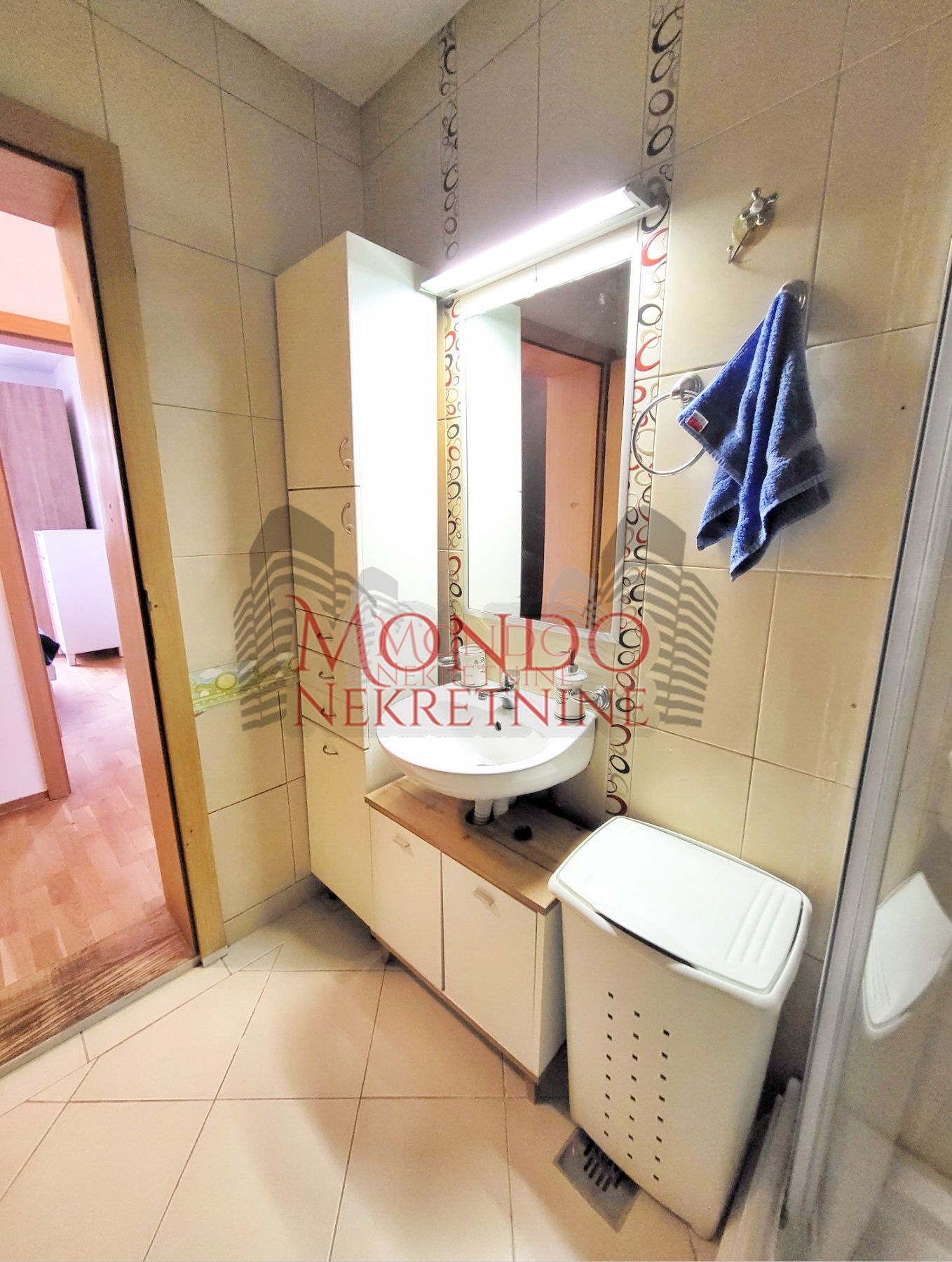 Jednoiposoban stan kod Filozofskog fakulteta