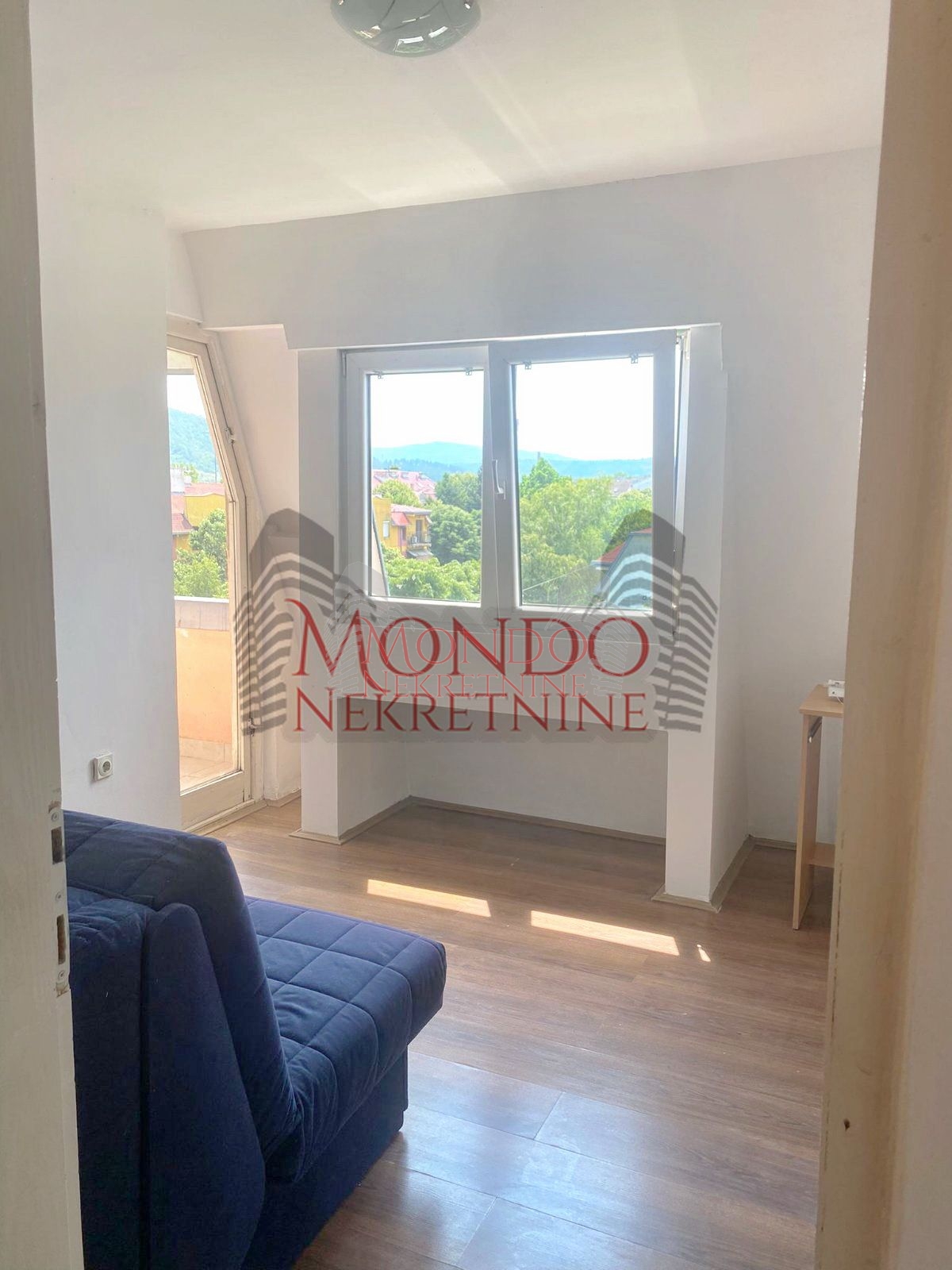 Jednoiposoban stan kod Medicinskog fakulteta