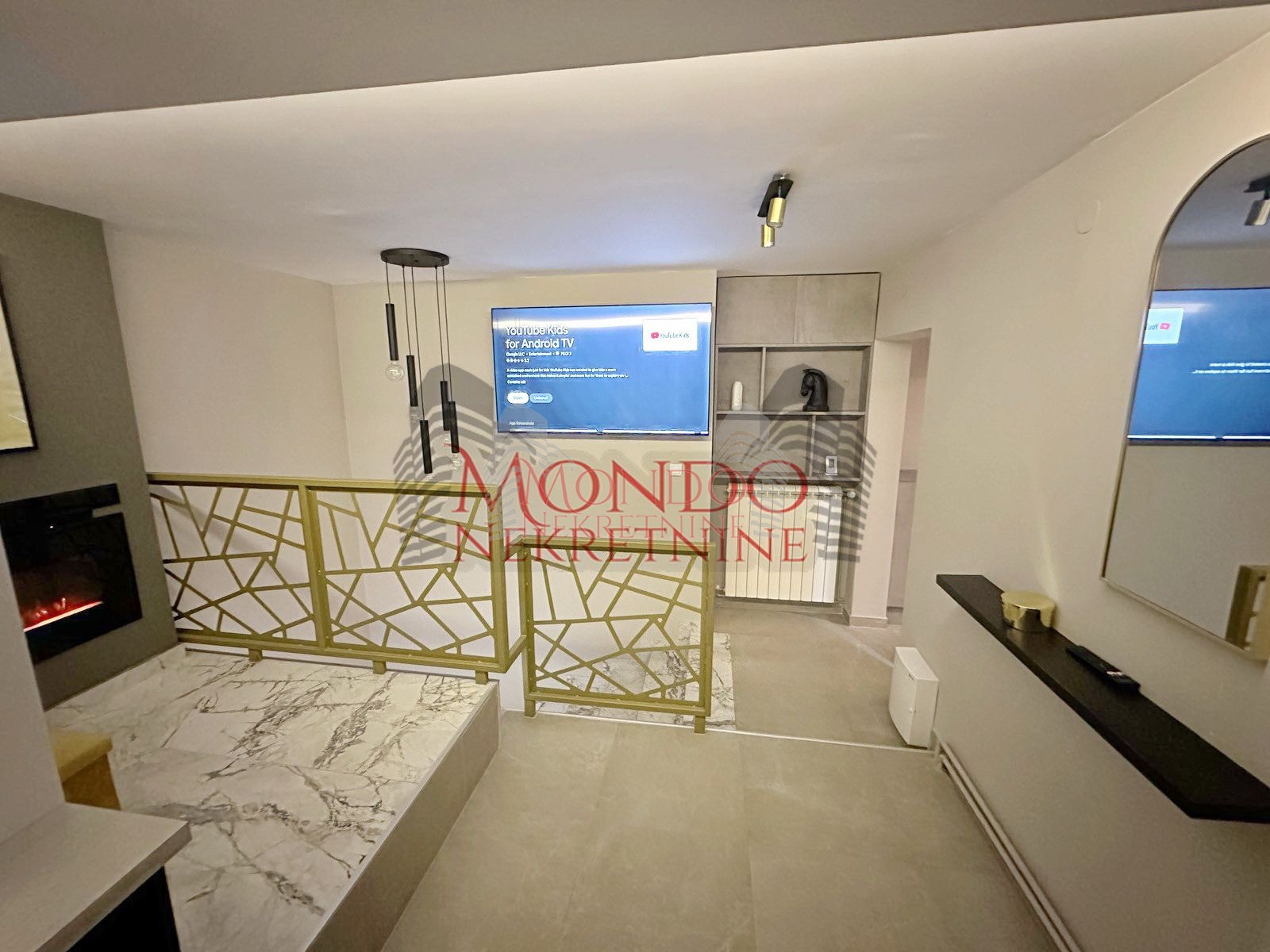 Lux jednoiposoban stan kod Čaira