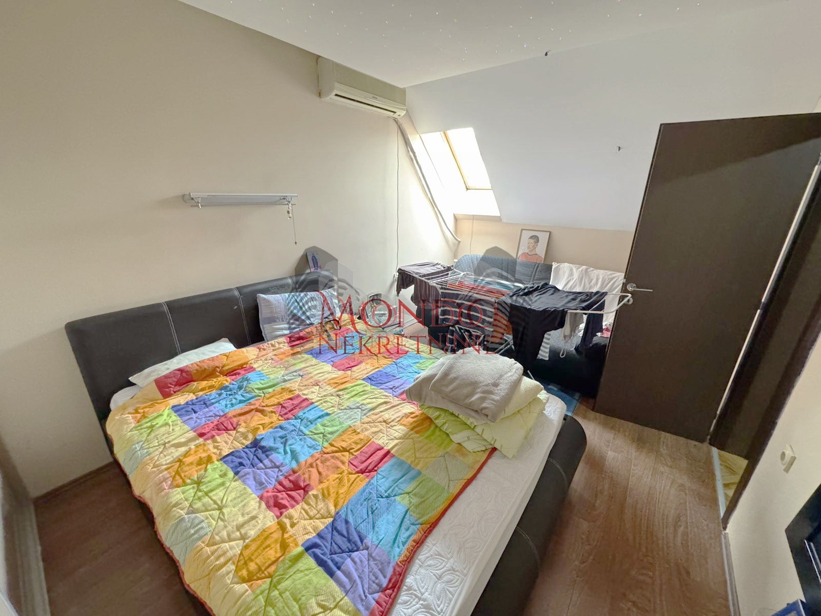 Trosoban stan u blizini Crvenog pevca, ul Dragise Cvetkovica