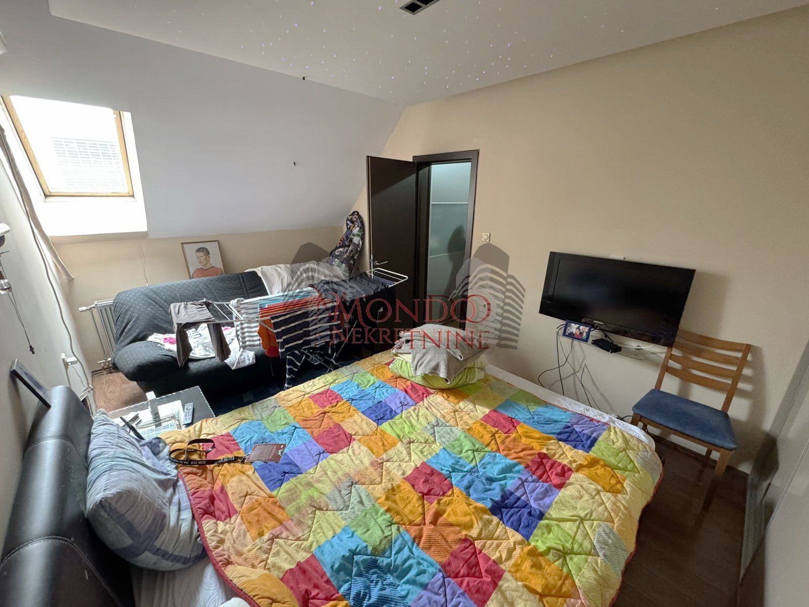 Trosoban stan u blizini Crvenog pevca, ul Dragise Cvetkovica