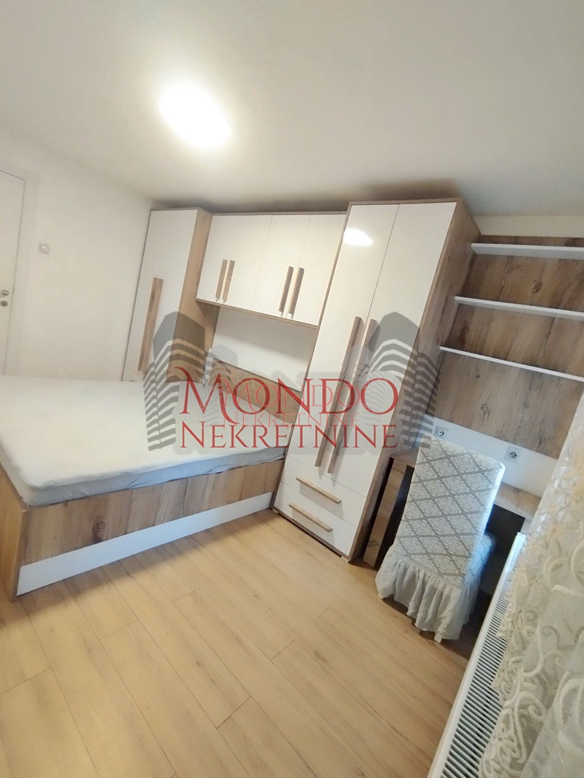 Dvosoban stan u blizini parka Svetog Save