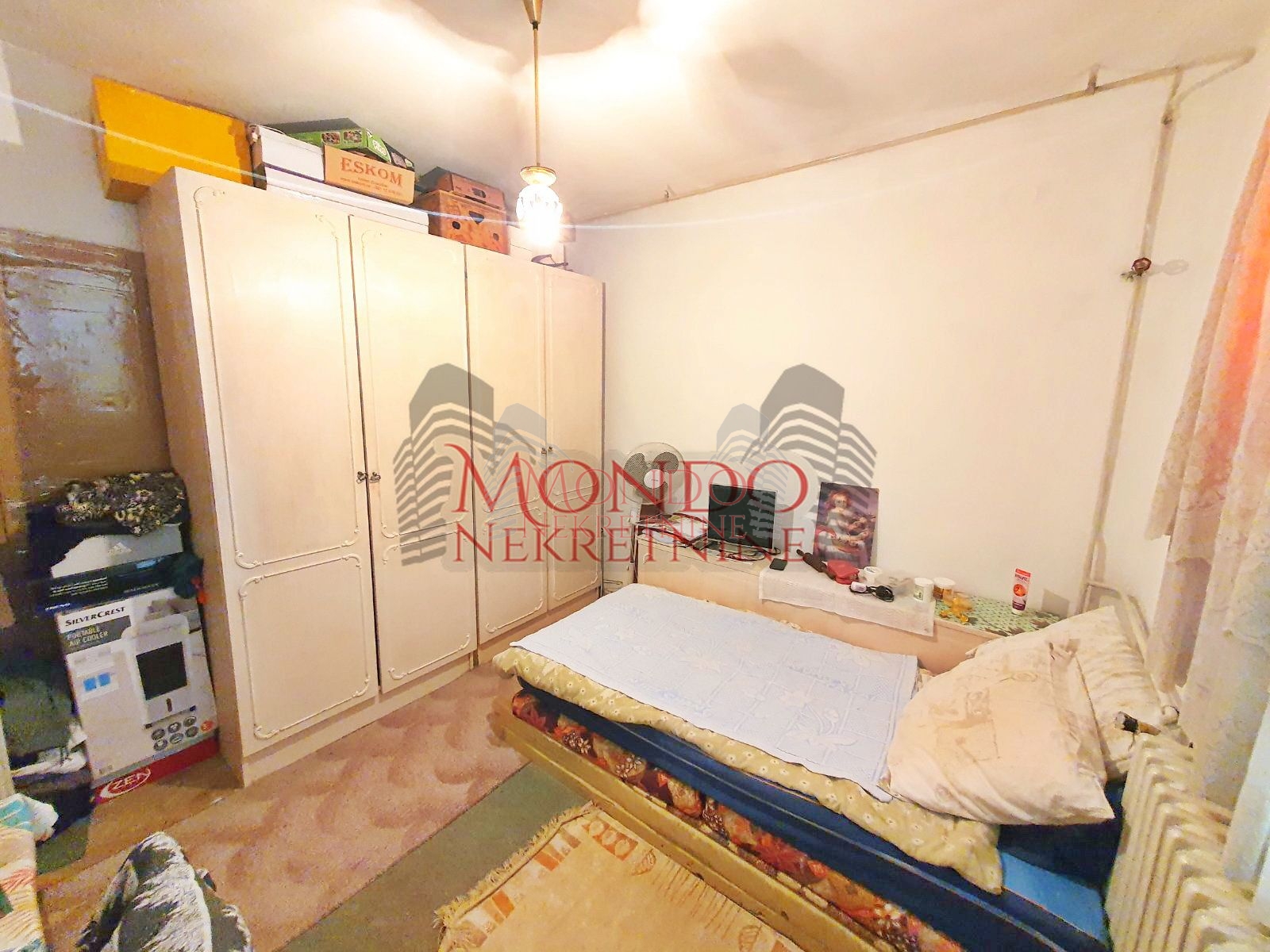 Trosoban stan na Paliluli