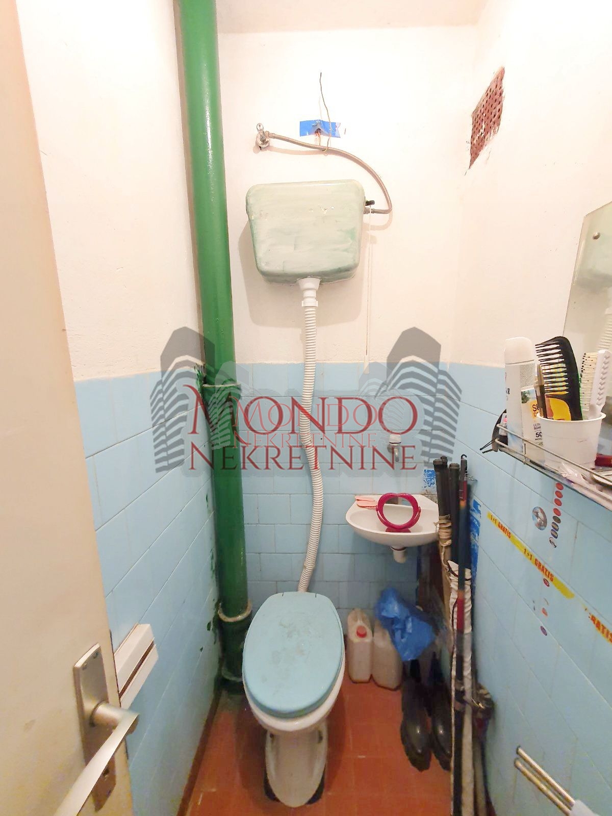 Trosoban stan na Paliluli