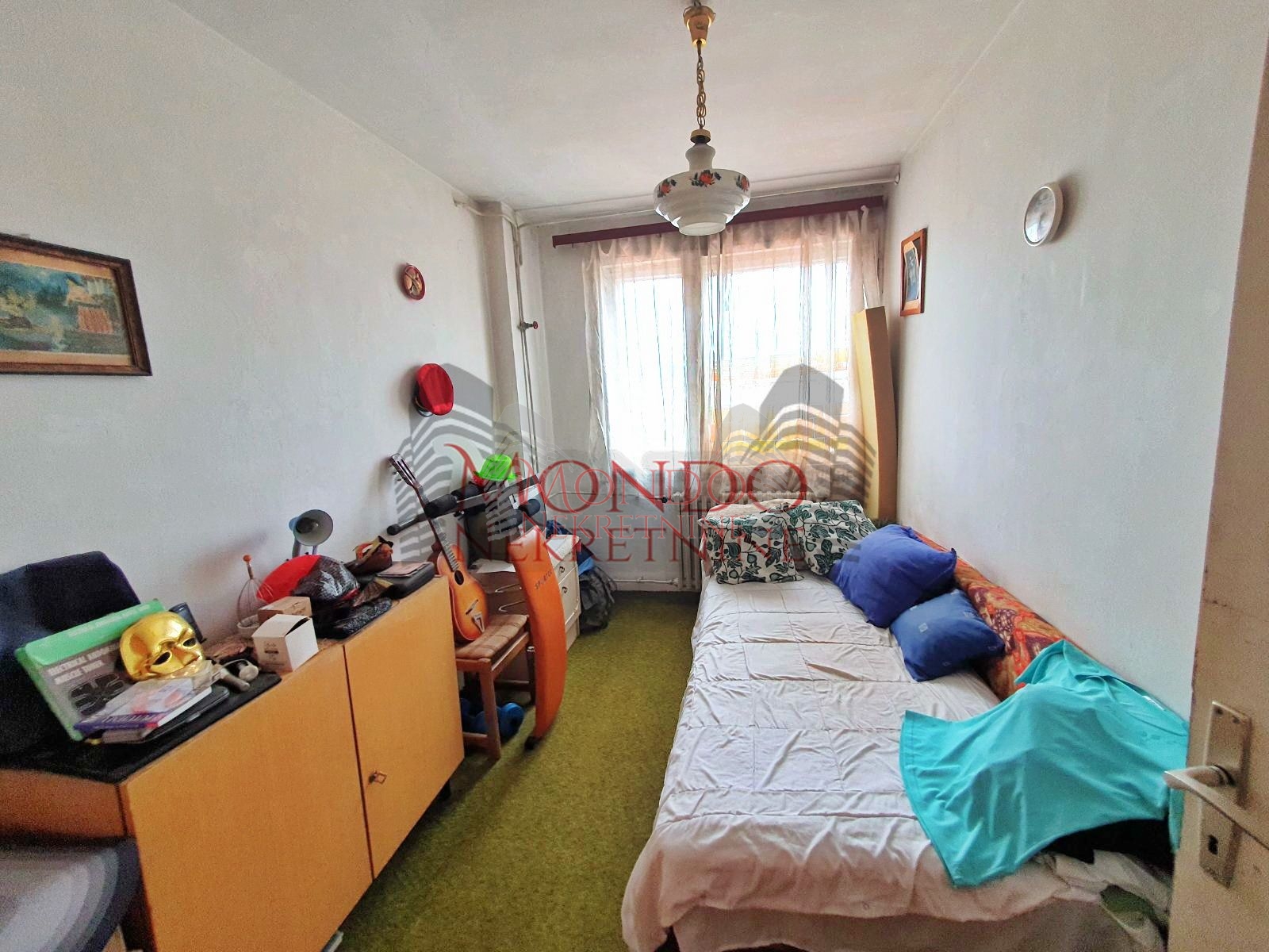 Trosoban stan na Paliluli