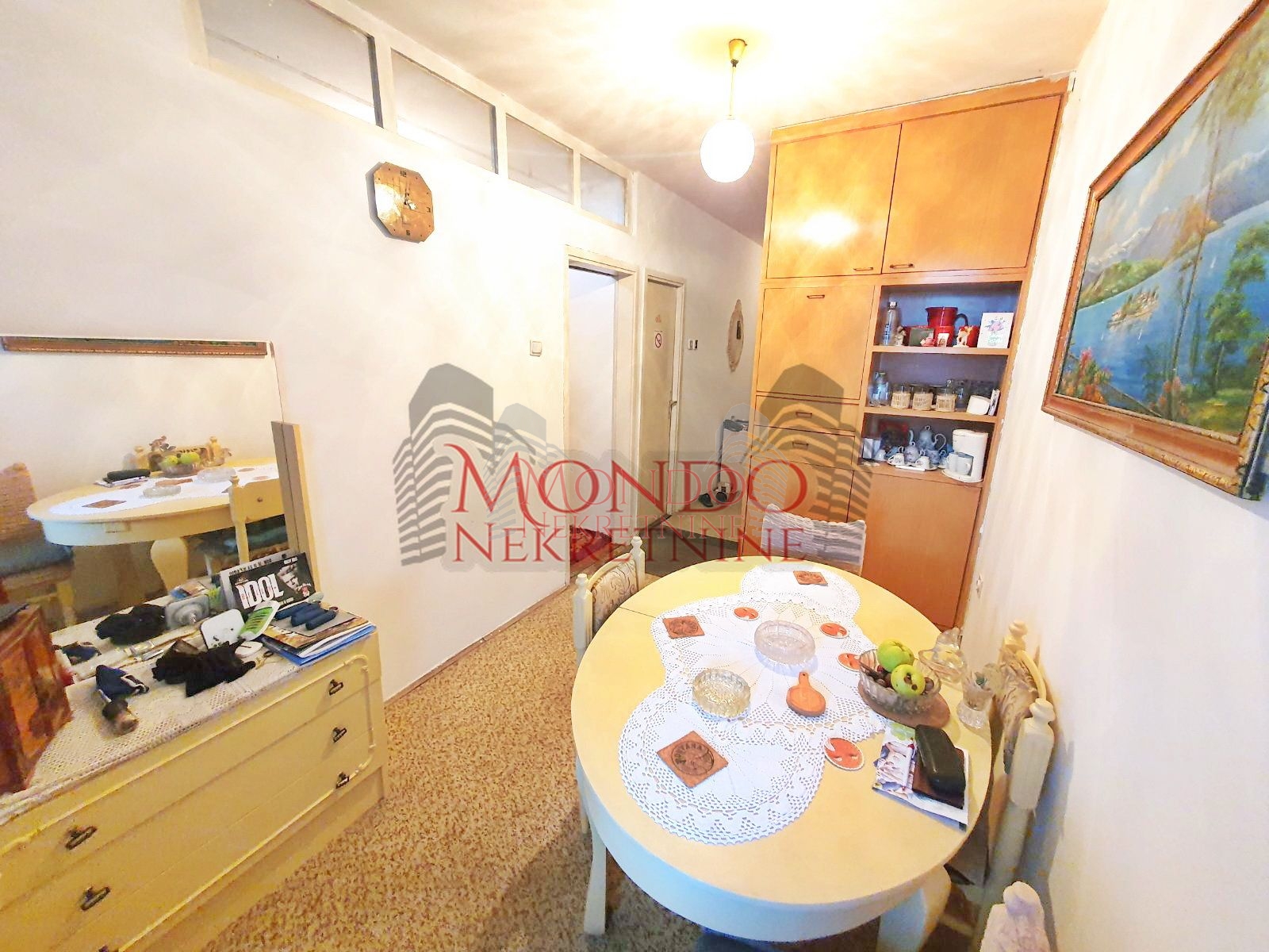 Trosoban stan na Paliluli