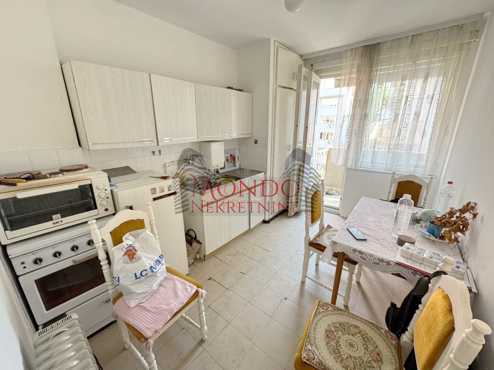 Dvosoban stan na Paliluli kod Starog groblja i Difa