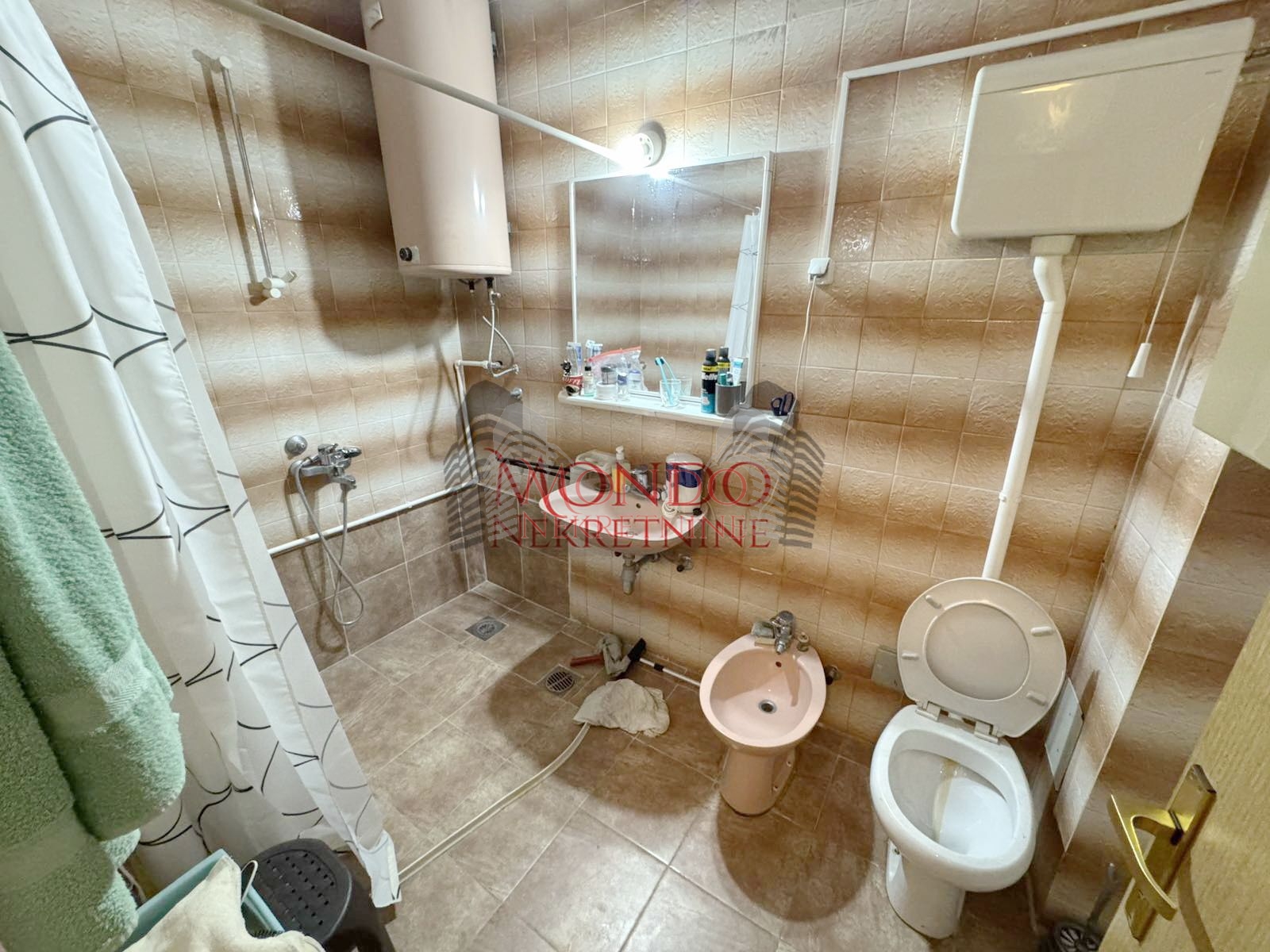 Trosoban stan kod Palilulkse pijace, Episkopska ulica