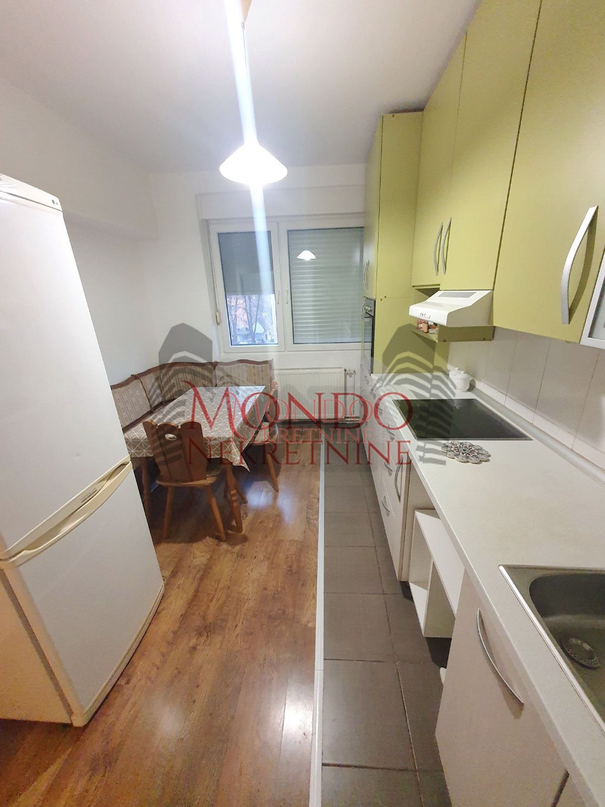 Trosoban stan kod Gradske bolnice