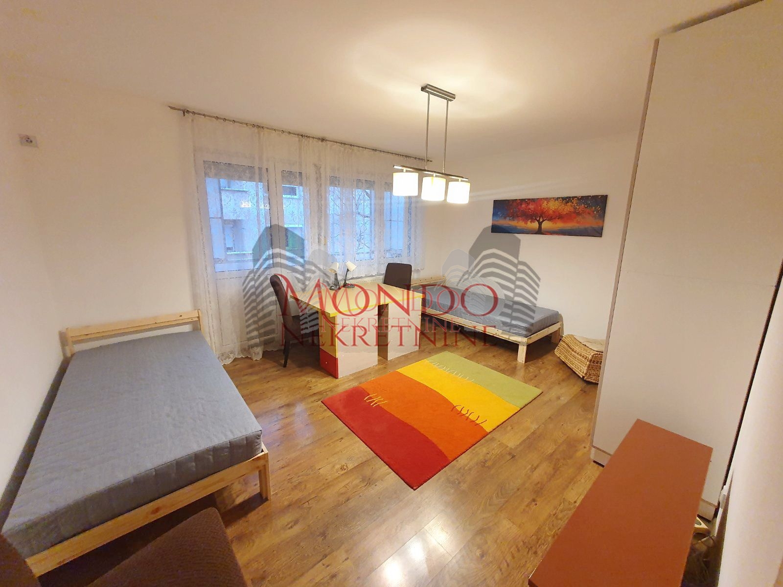 Trosoban stan kod Gradske bolnice