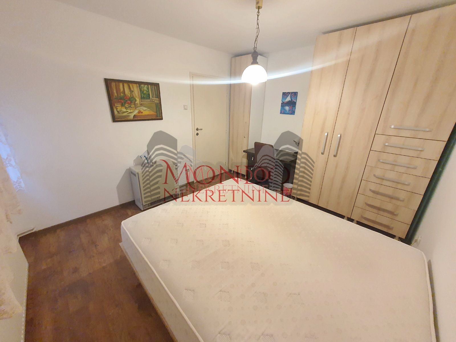 Trosoban stan kod Gradske bolnice