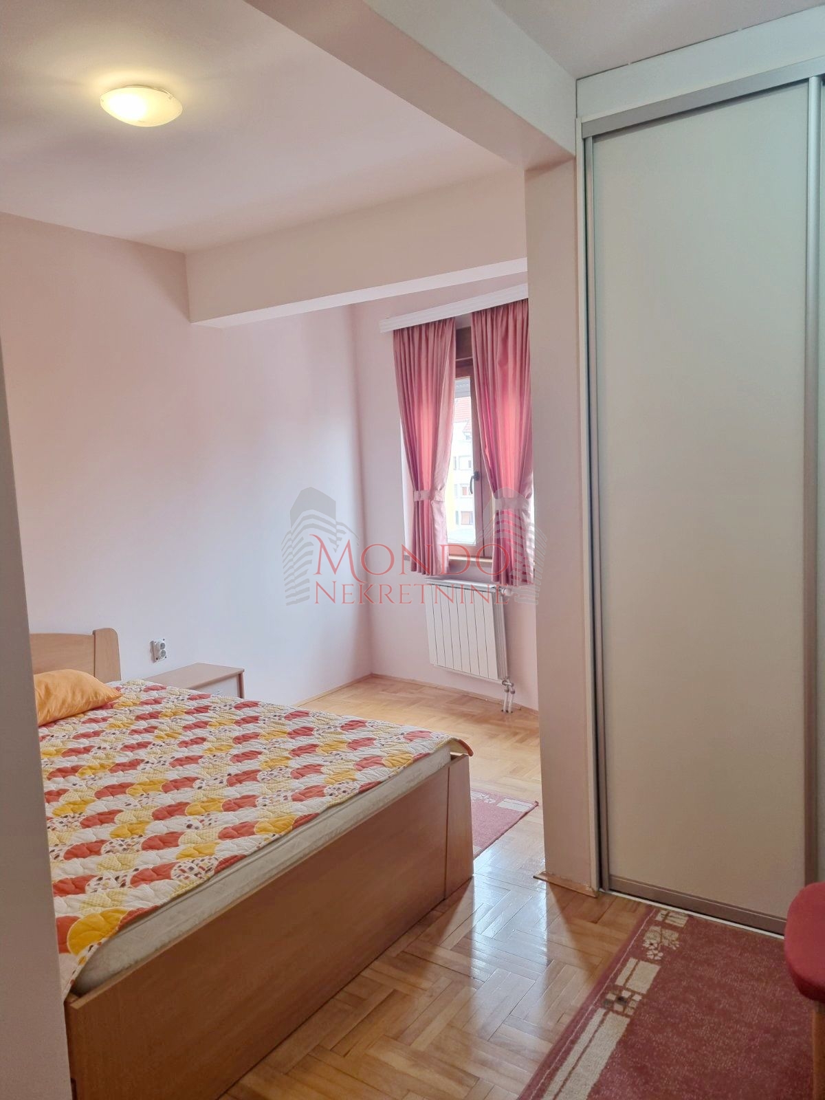 Izdaje se odlican dvosoban stan u blizini Doma zdravlja