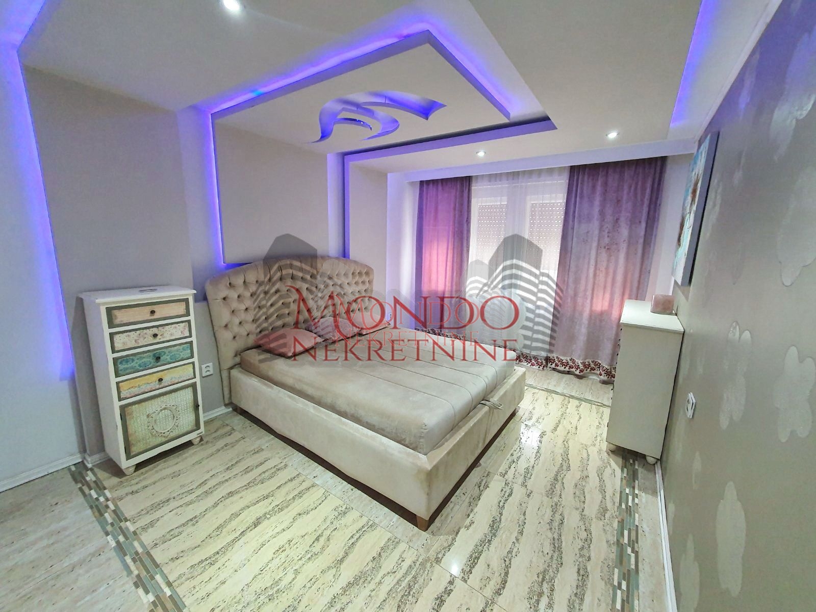 Dvoiposoban stan u epicentri Niša