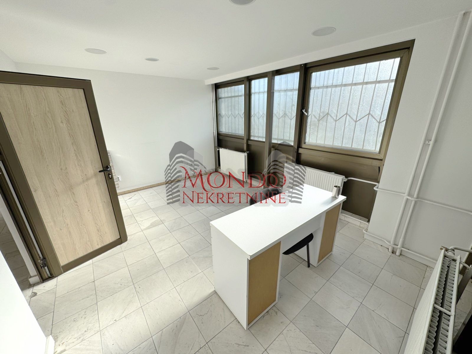 Lokal preko puta Gradske bolnice, ul Zetska