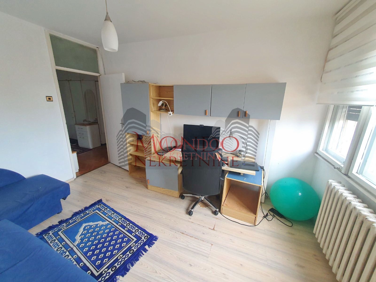 Trosoban stan kod Lutkarskog pozorišta