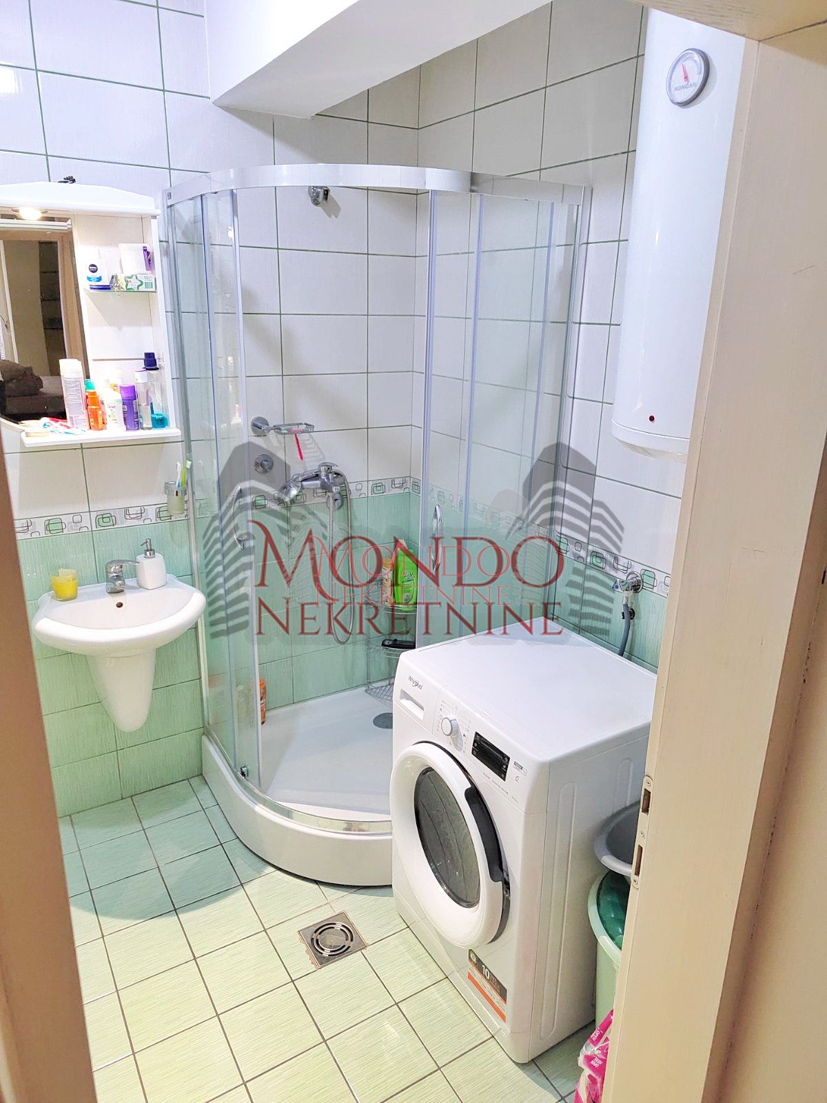 Dvosoban stan na Paliluli