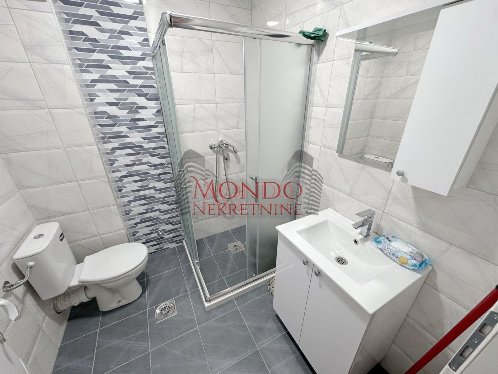 Dvoiposoban nov neuseljavan stan na Panteleju, Gornjomatejevacka