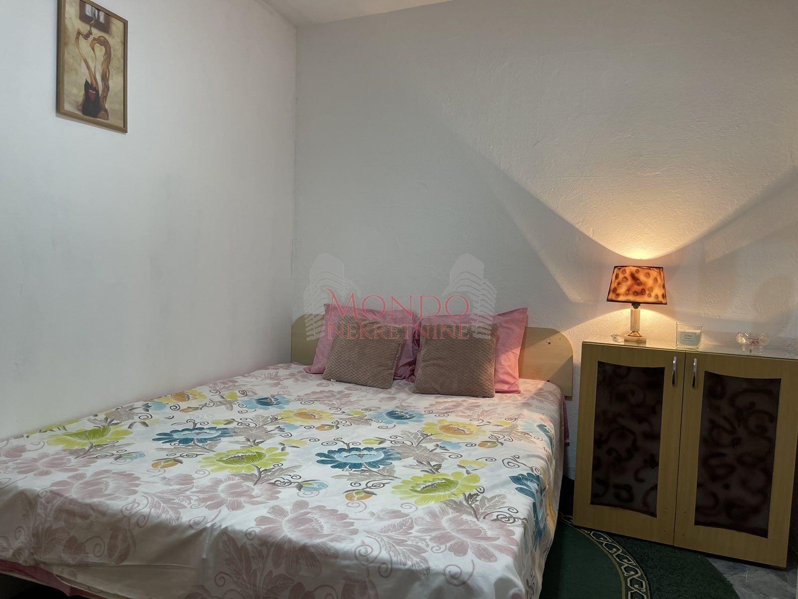 Jednoiposoban stan u kuci sa posebnim ulazom, Kula, Negotinska