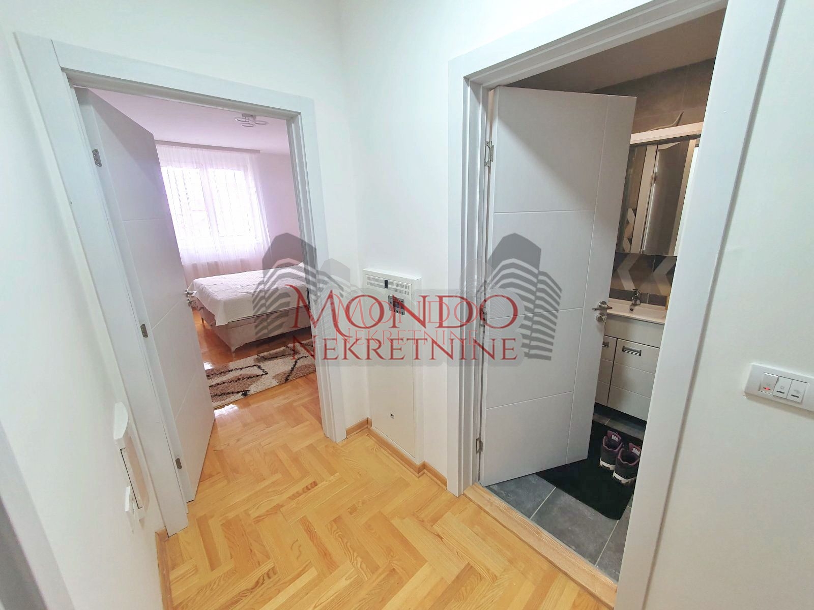 Jednoiposoban stan kod Čaira u  naselju “Vagres City”.