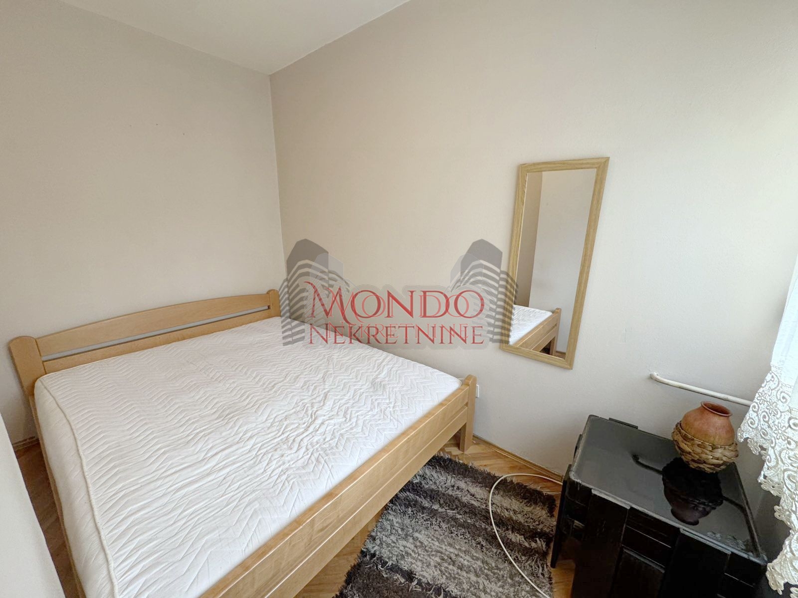 Dvosoban stan na Paliluli, Nova zeleznika kolonija