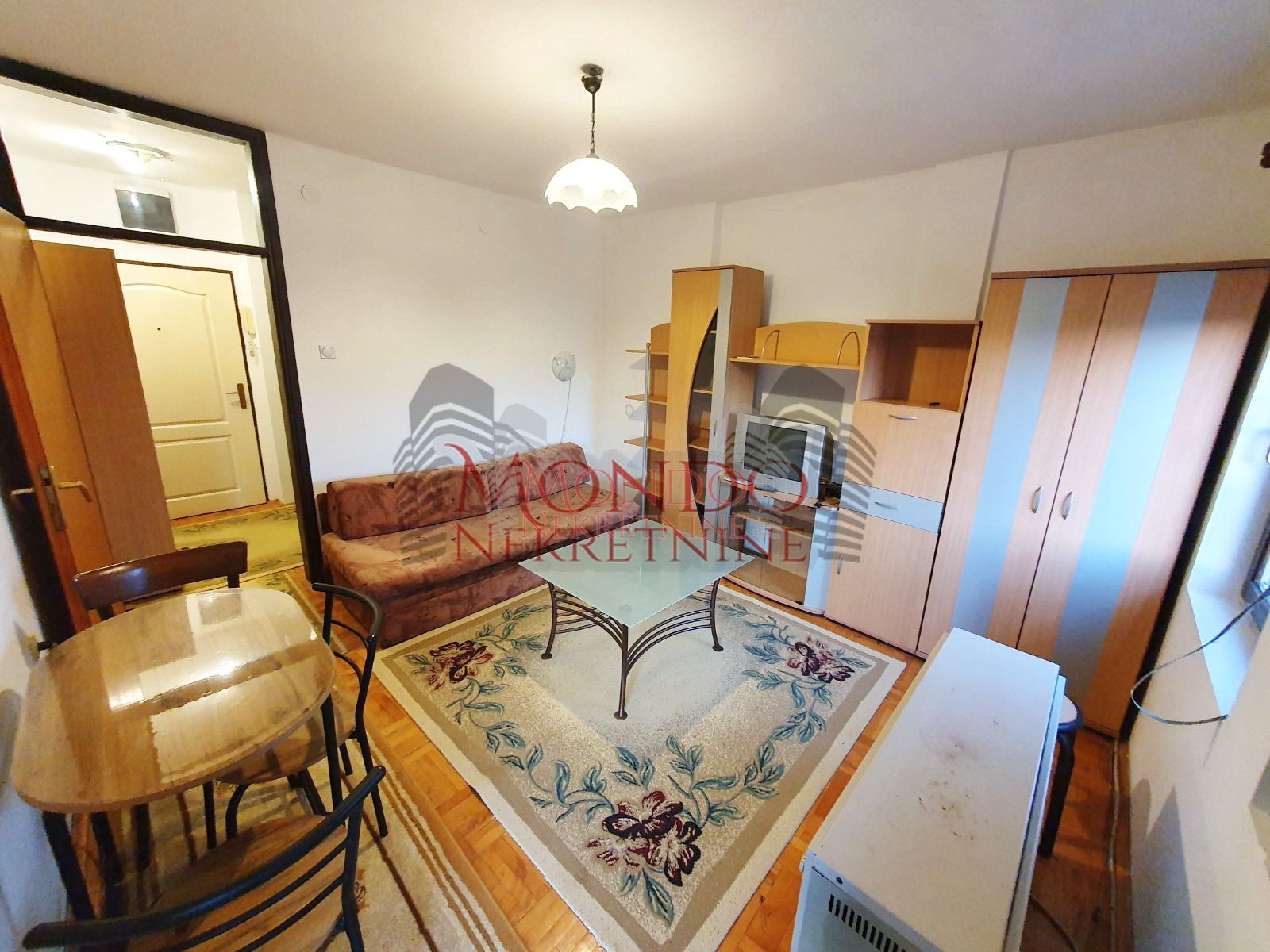 Jednosoban stan kod Železničke stanice