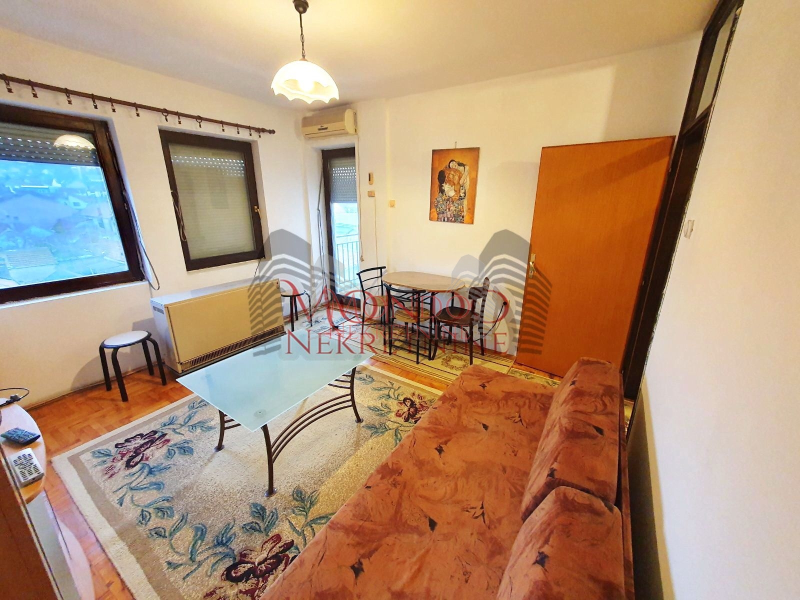 Jednosoban stan kod Železničke stanice