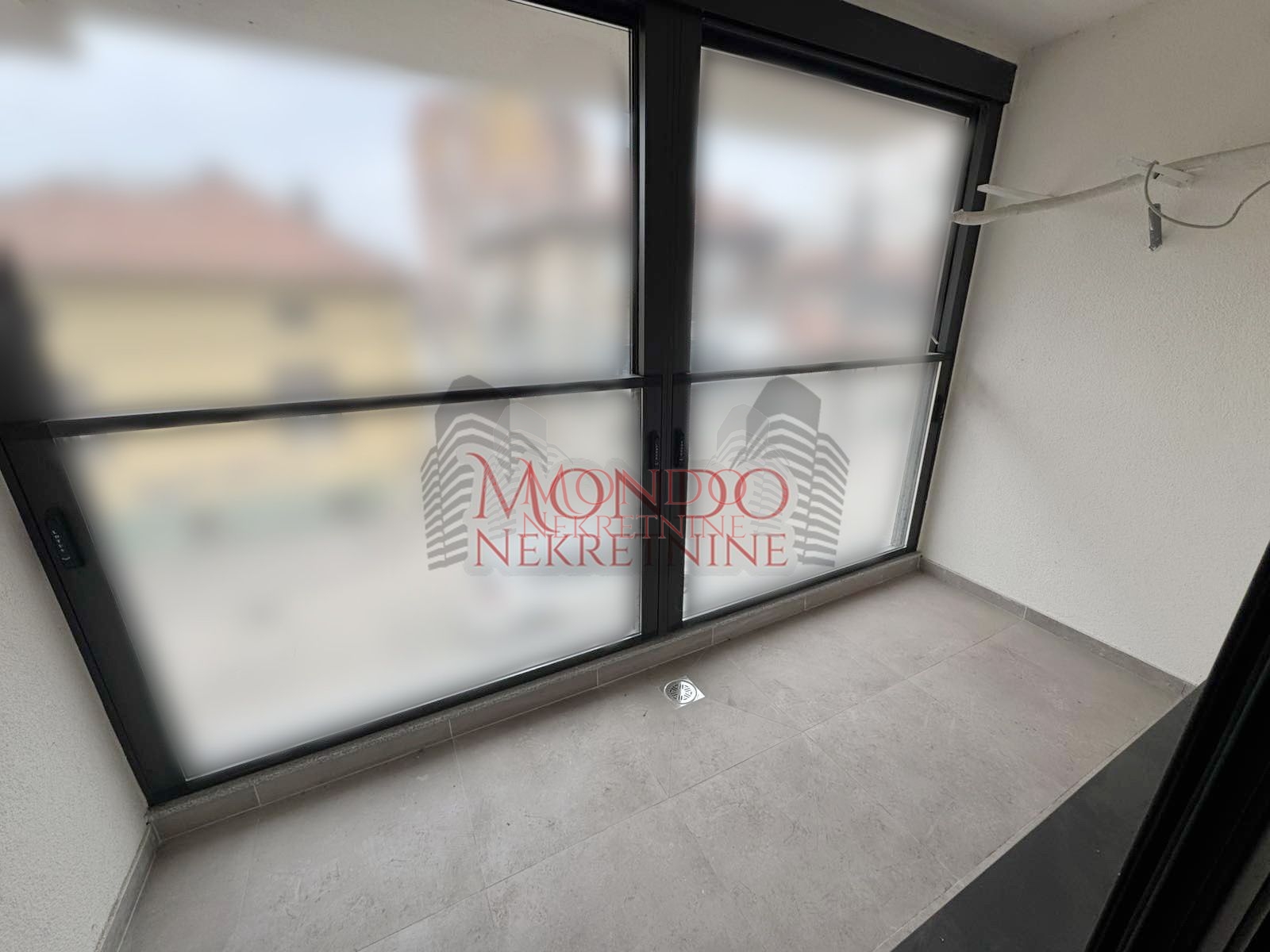 Cetvorosoban nov stan u centru grada kod Doma zdravlja