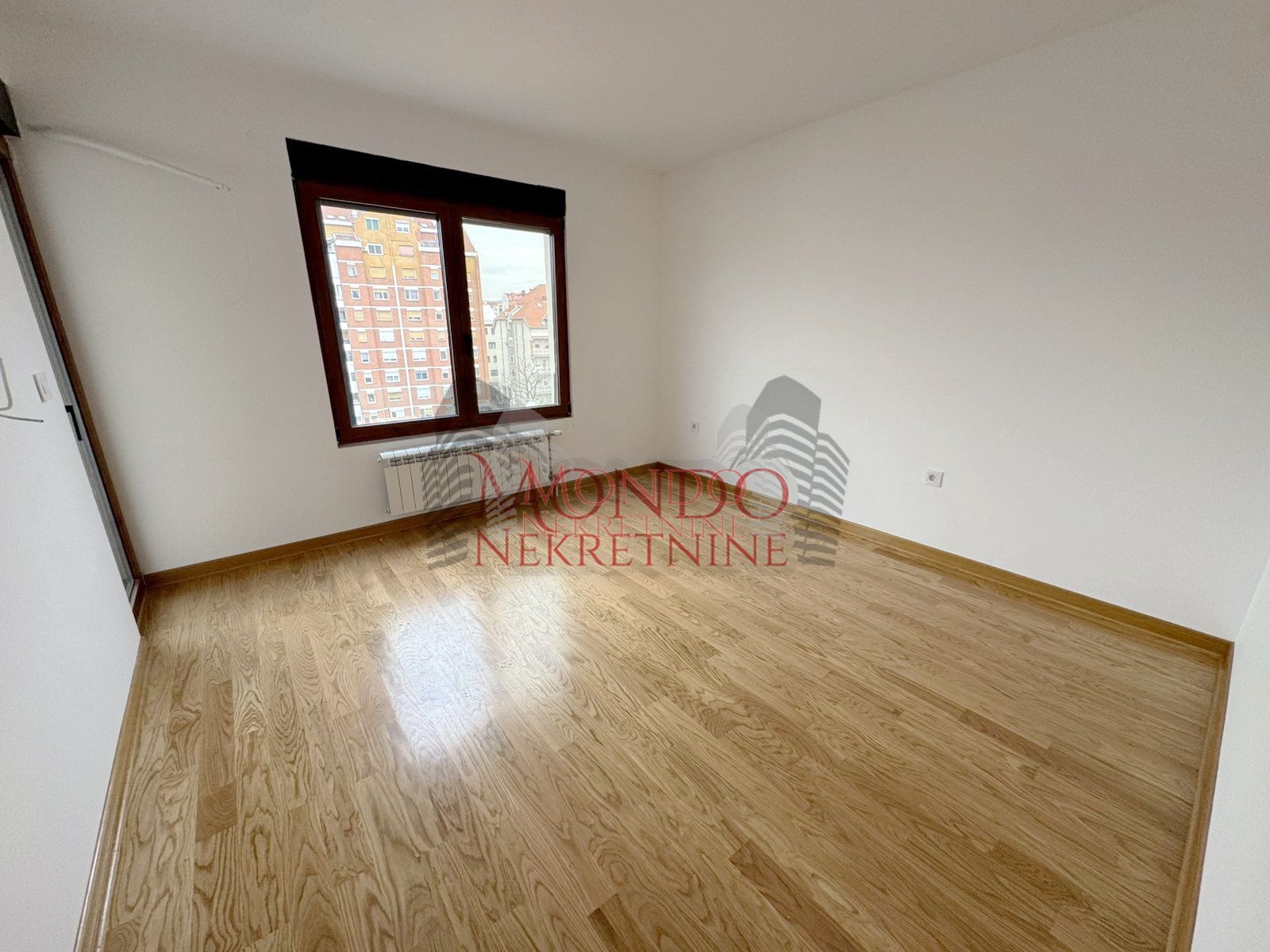 Cetvorosoban nov stan u centru grada kod Doma zdravlja