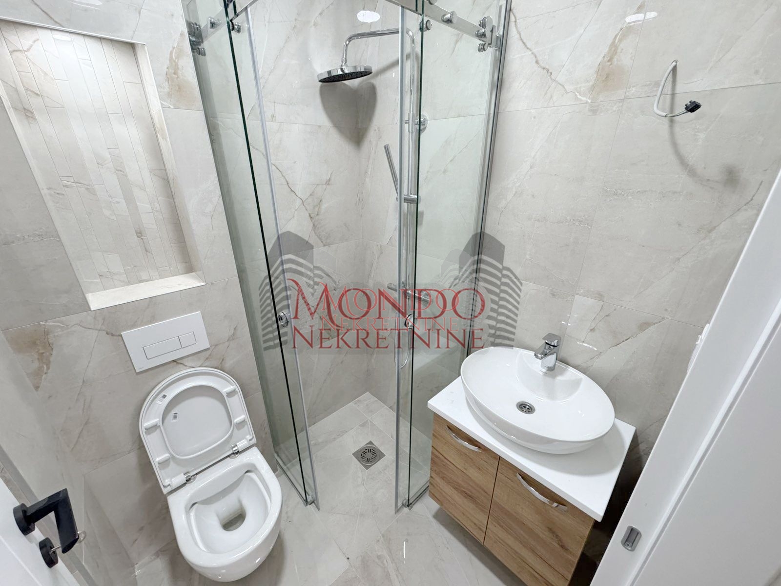 Cetvorosoban nov stan u centru grada kod Doma zdravlja