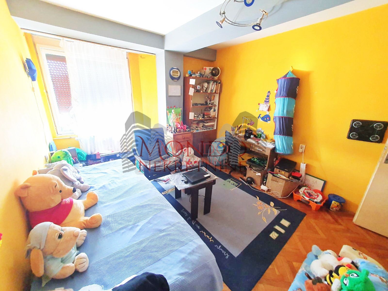 Trosoban stan u centru, cg, Niš