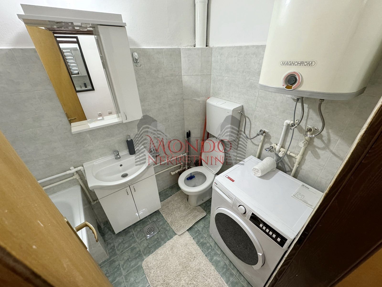 Izdaje se garsonjera na Paliluli, Mokranjceva kod okretnice