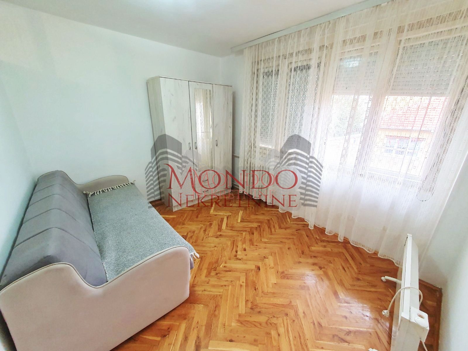 Jednoiposoban Stan Kod Šojke, 43m2, TA