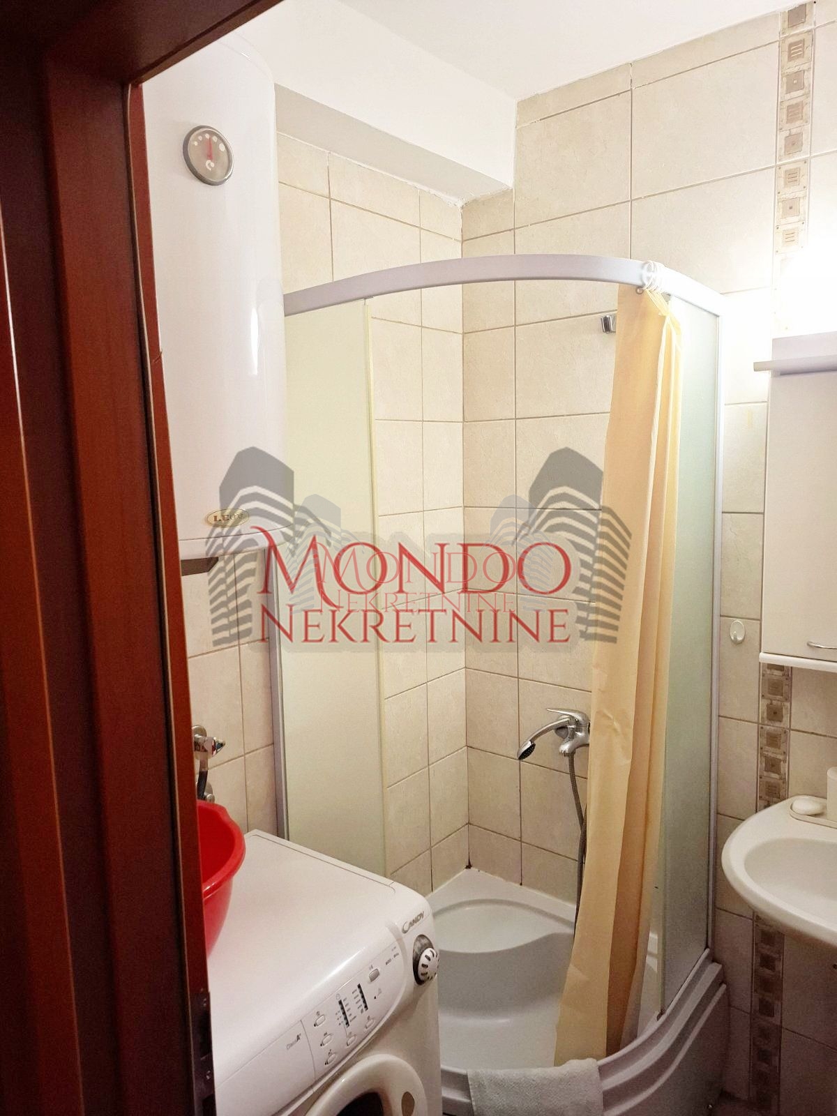 Jednoiposoban stan kod Glavne autobiske stanice