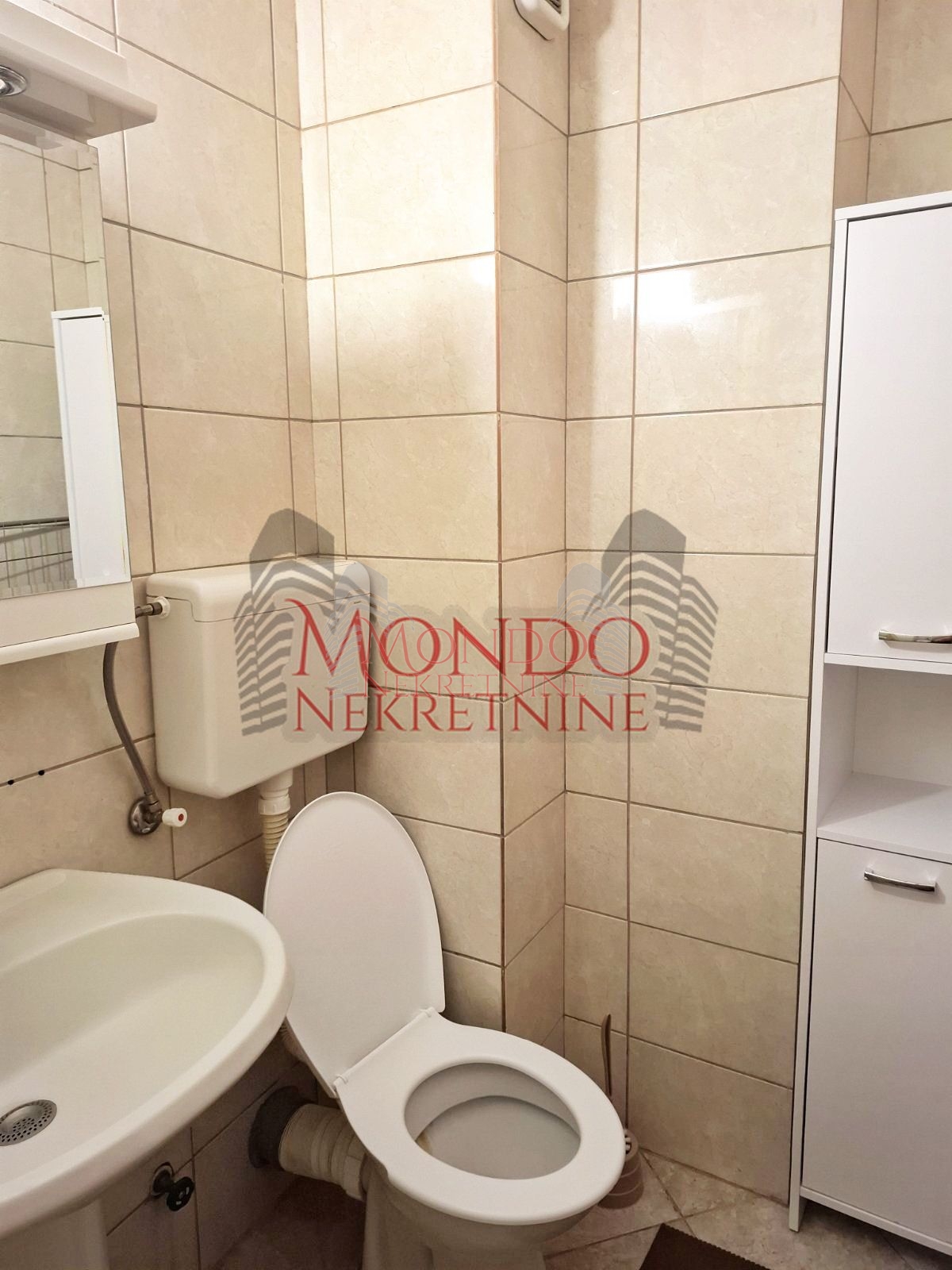 Jednoiposoban stan kod Glavne autobiske stanice