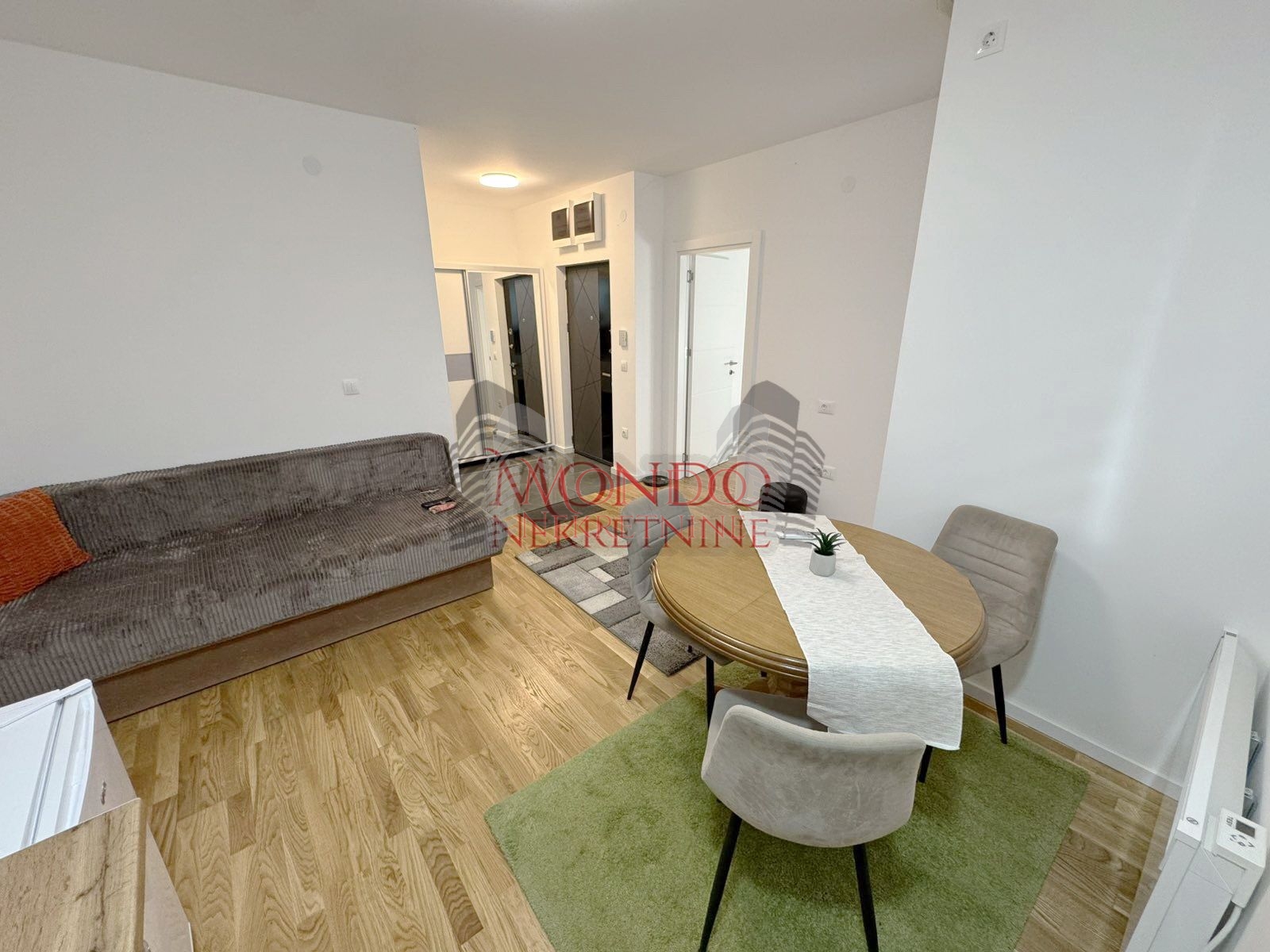 Jednoiposoban stan u novoj zgradi kod Bubanjske pijace i Difa