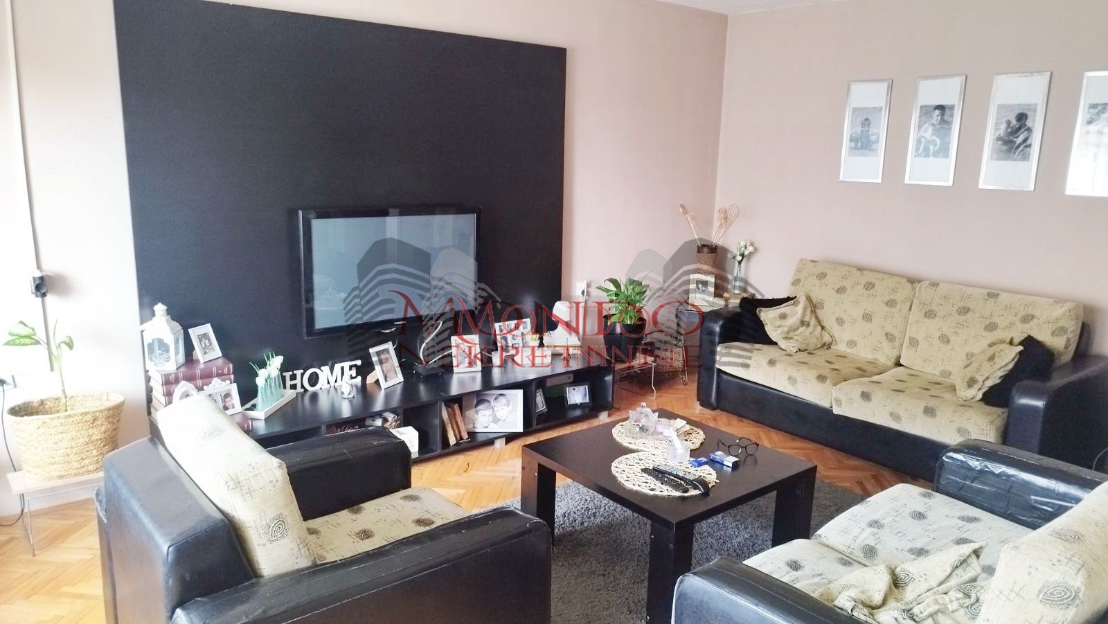 Prodaje se četvorosoban vojni stan na Trošarini