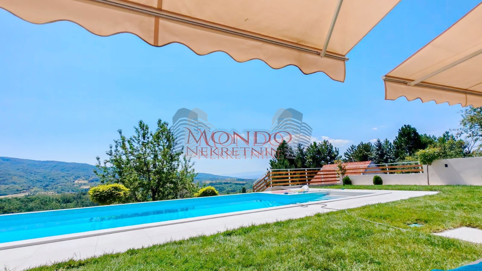 Nova kuca sa bazenom, naselje put za Donje Vlase