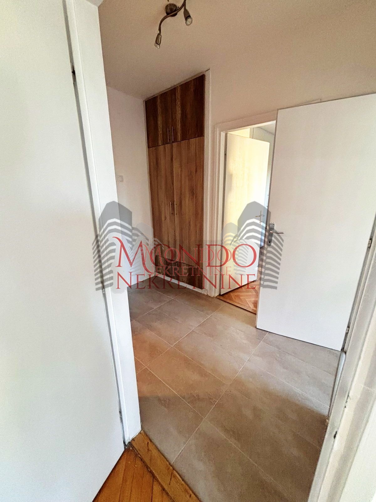 Jednoiposoban stan kod Gradske bolnice